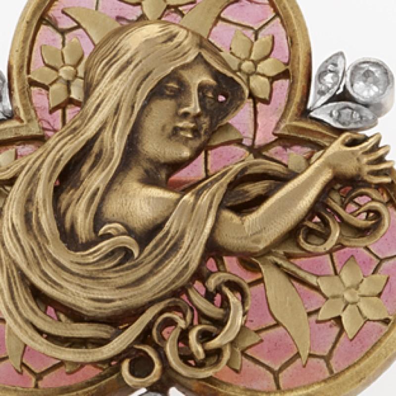 French Art Nouveau Diamond Plique-à-Jour Enamel Pearl and Gold 'Maiden' Brooch In Excellent Condition In New York, NY