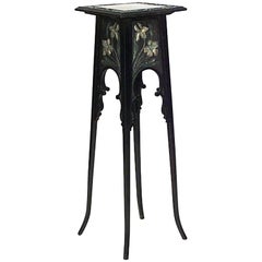 Ebonisierter Sockel im Art nouveau-Stil