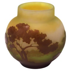 Französisches Jugendstil Emile Galle Kamee-Glas  Vase "Neblige Morgenlandschaft" um 1910