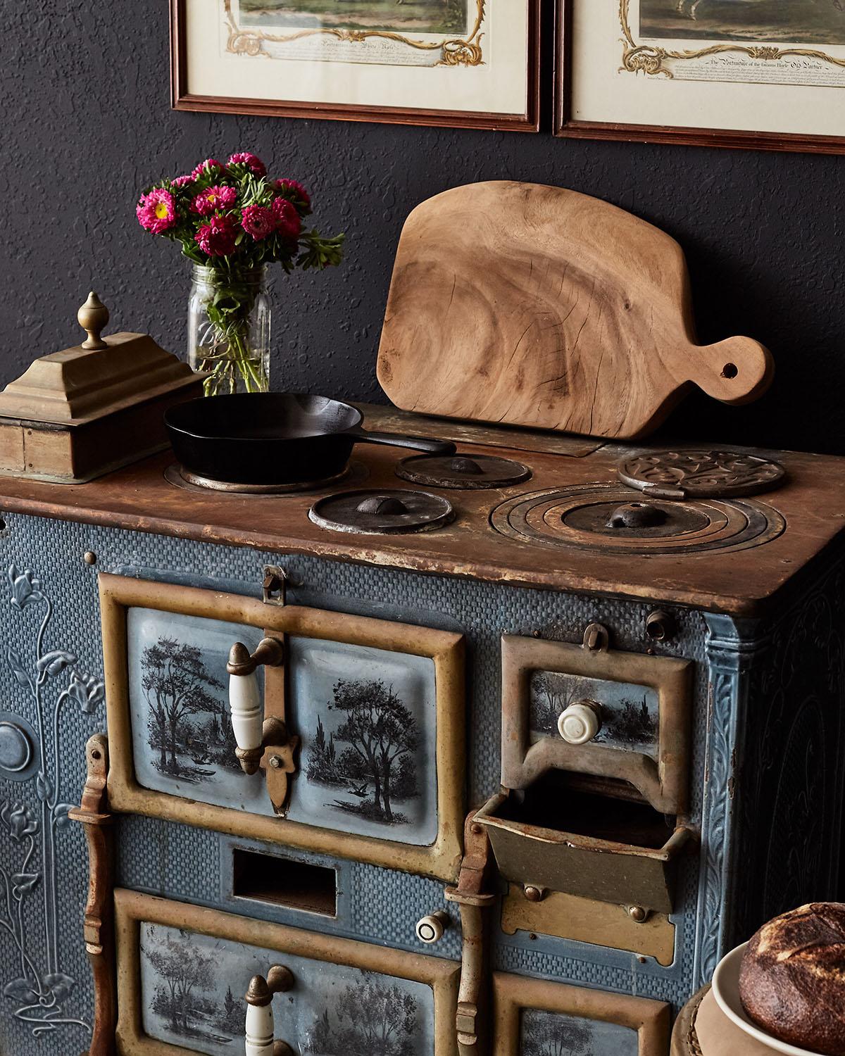 French Art Nouveau Enameled Blue Stove or Oven In Good Condition In Rio Vista, CA