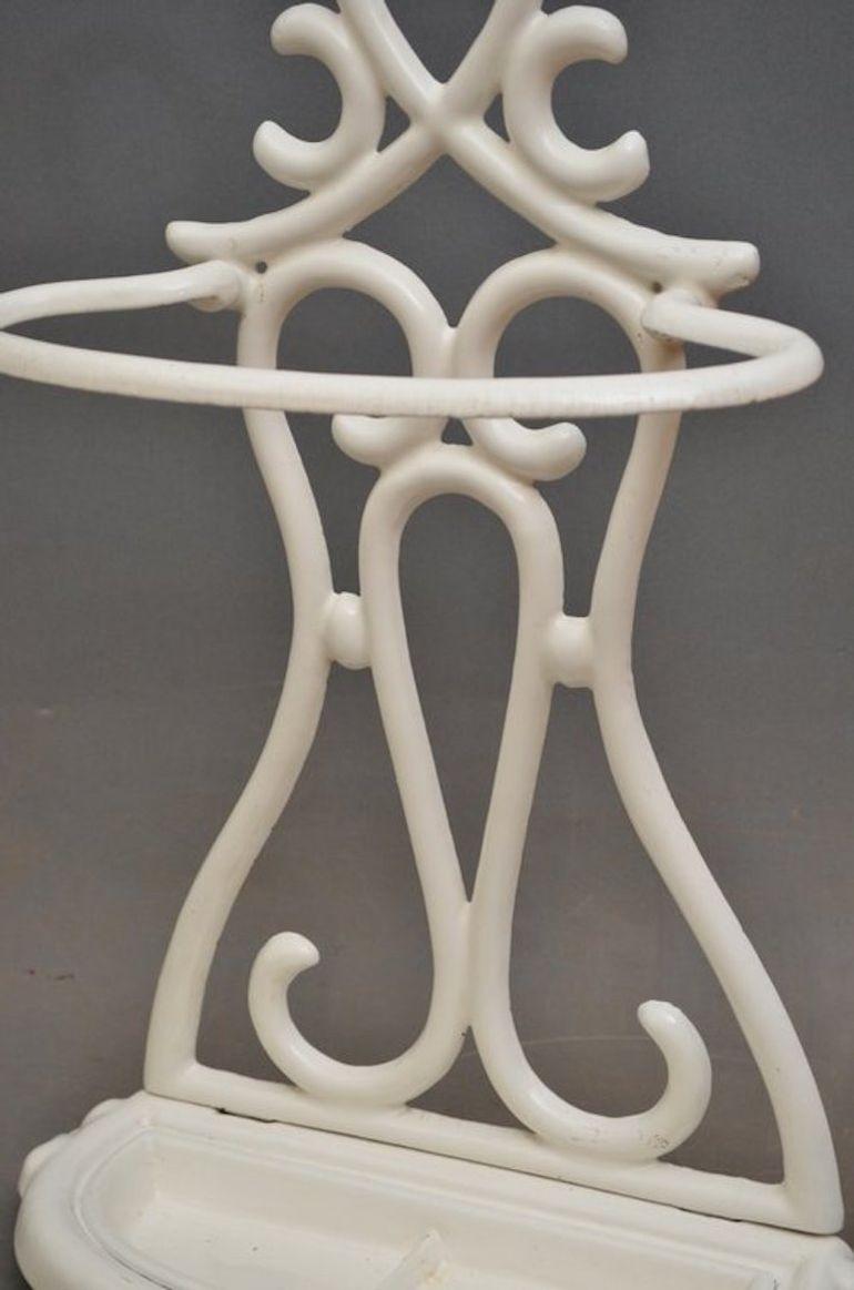 20ième siècle Porte-parapluie émaillé Art Nouveau - Stick Stand en vente