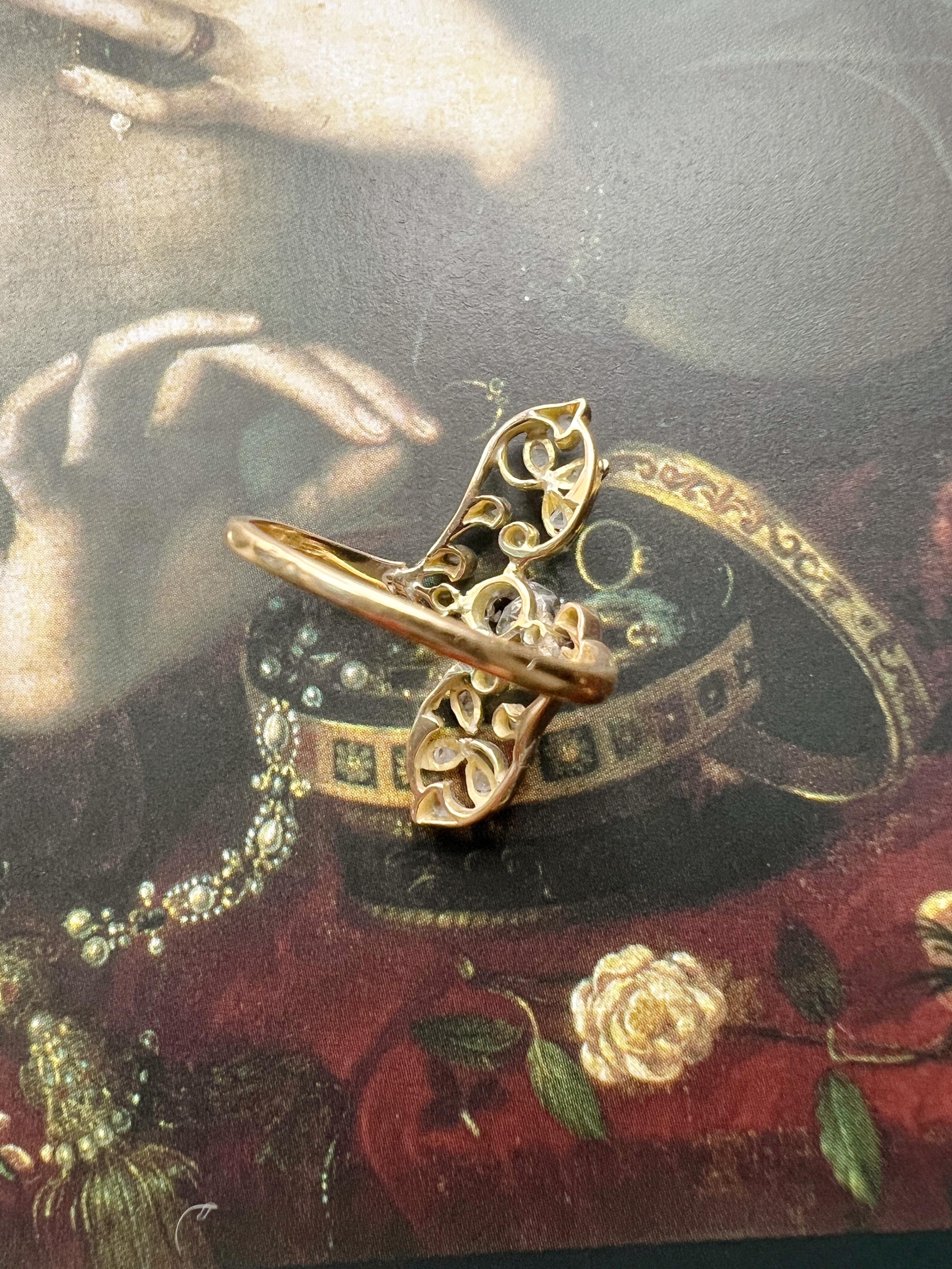 Bague marquise fleur en or 18k diamantée, époque Art Nouveau français 1