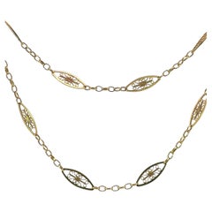 Collier à maillons fantaisie de style Art nouveau français en or 18 carats, 40 pouces de long