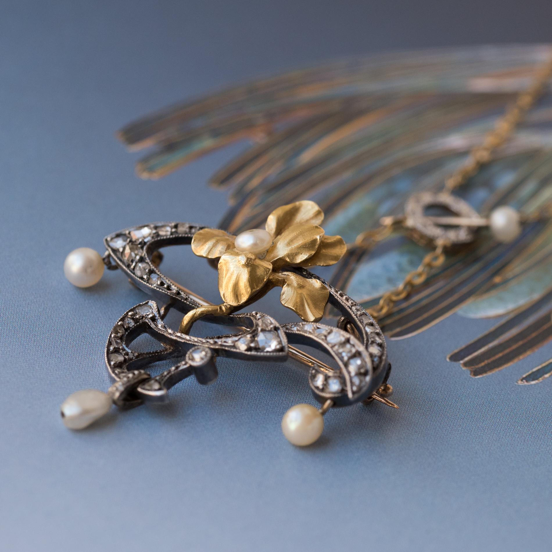 French Art Nouveau Fine Pearl Diamond Silver Gold Pendant Brooch In Excellent Condition For Sale In Poitiers, FR