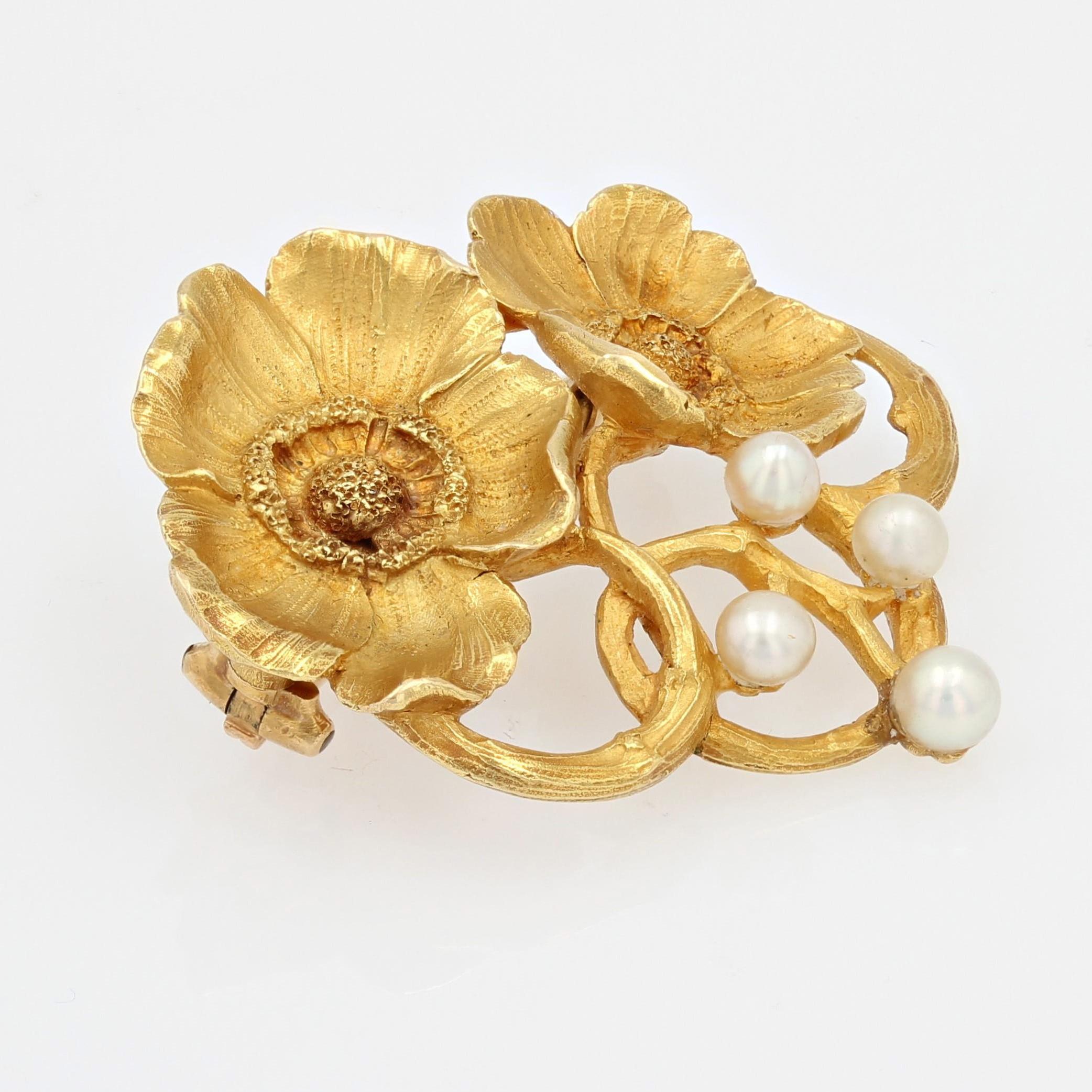 French Art Nouveau Fine Pearls 18 Karat Yellow Gold Flower Brooch Gaston Laffite For Sale 2