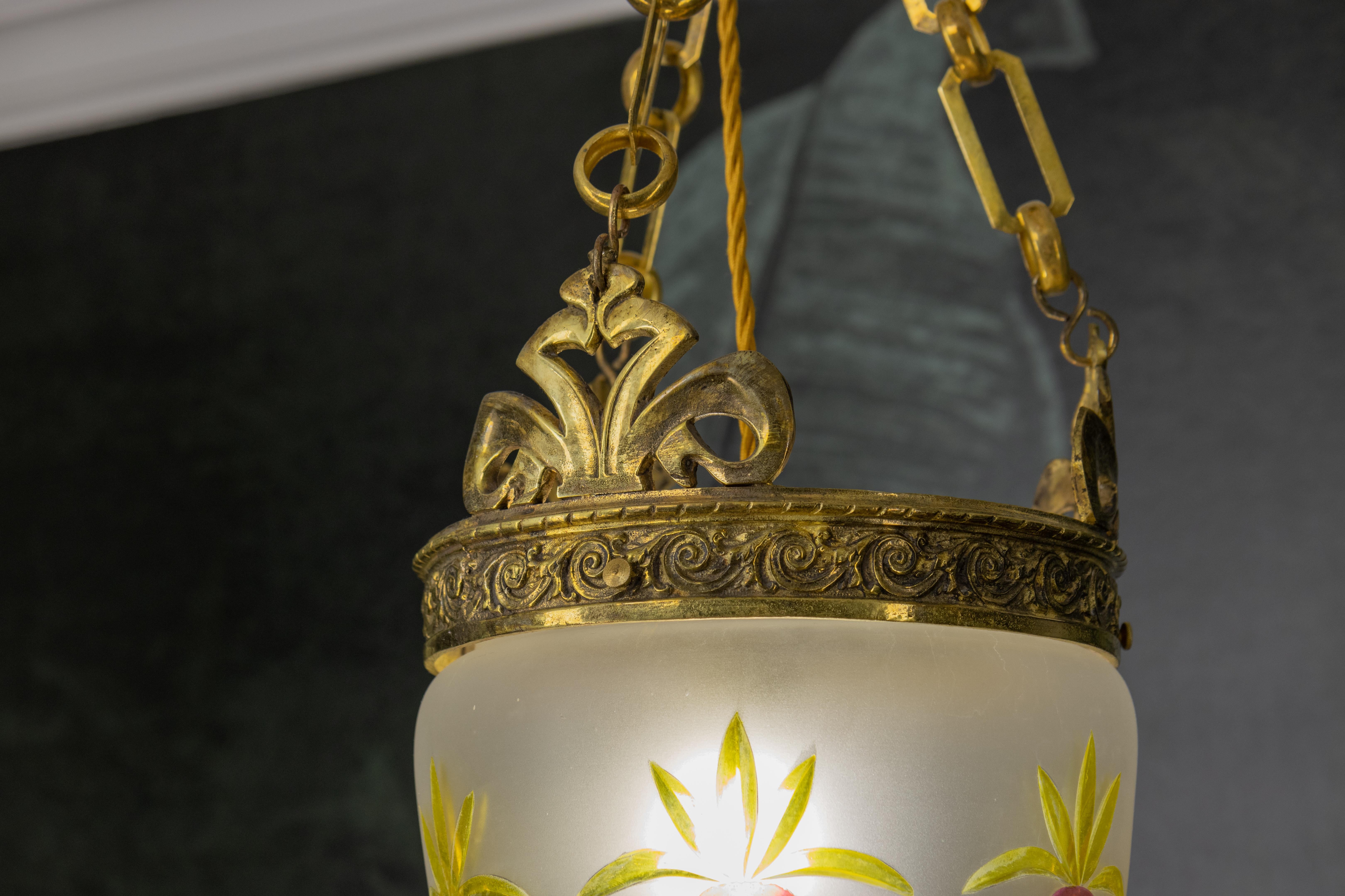 French Art Nouveau Frosted and Cut Glass Pendant Light with Bronze Mount, 1920s For Sale 4