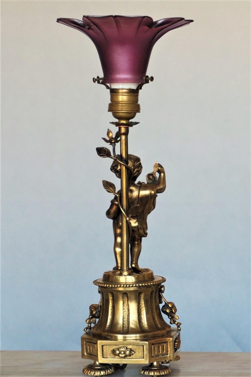 French Art Nouveau Gilt Bronze Cherub Table Lamp with Vaseline Glass Tulip 2