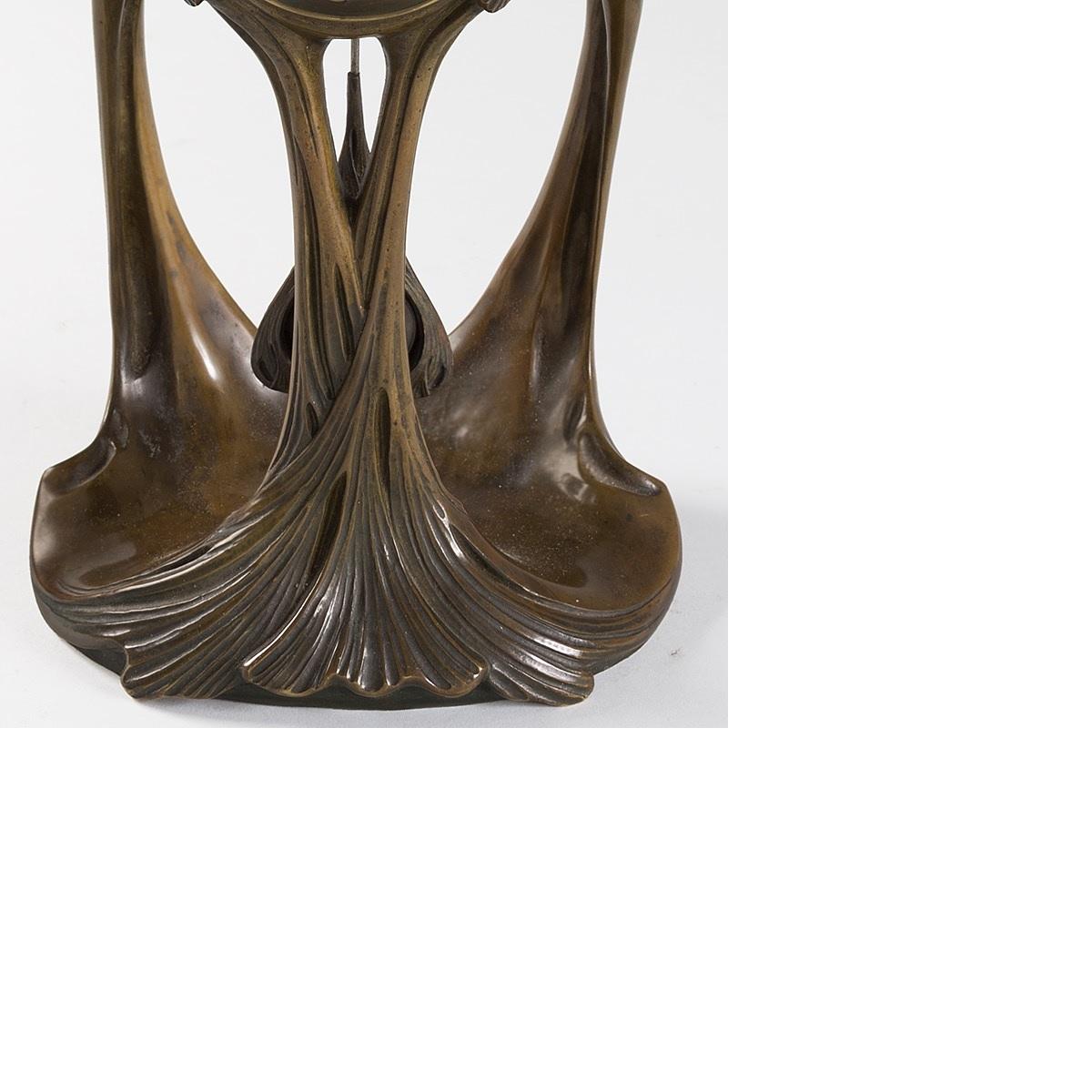 French Art Nouveau Gilt Bronze Clock by Dufrène In Excellent Condition In New York, NY
