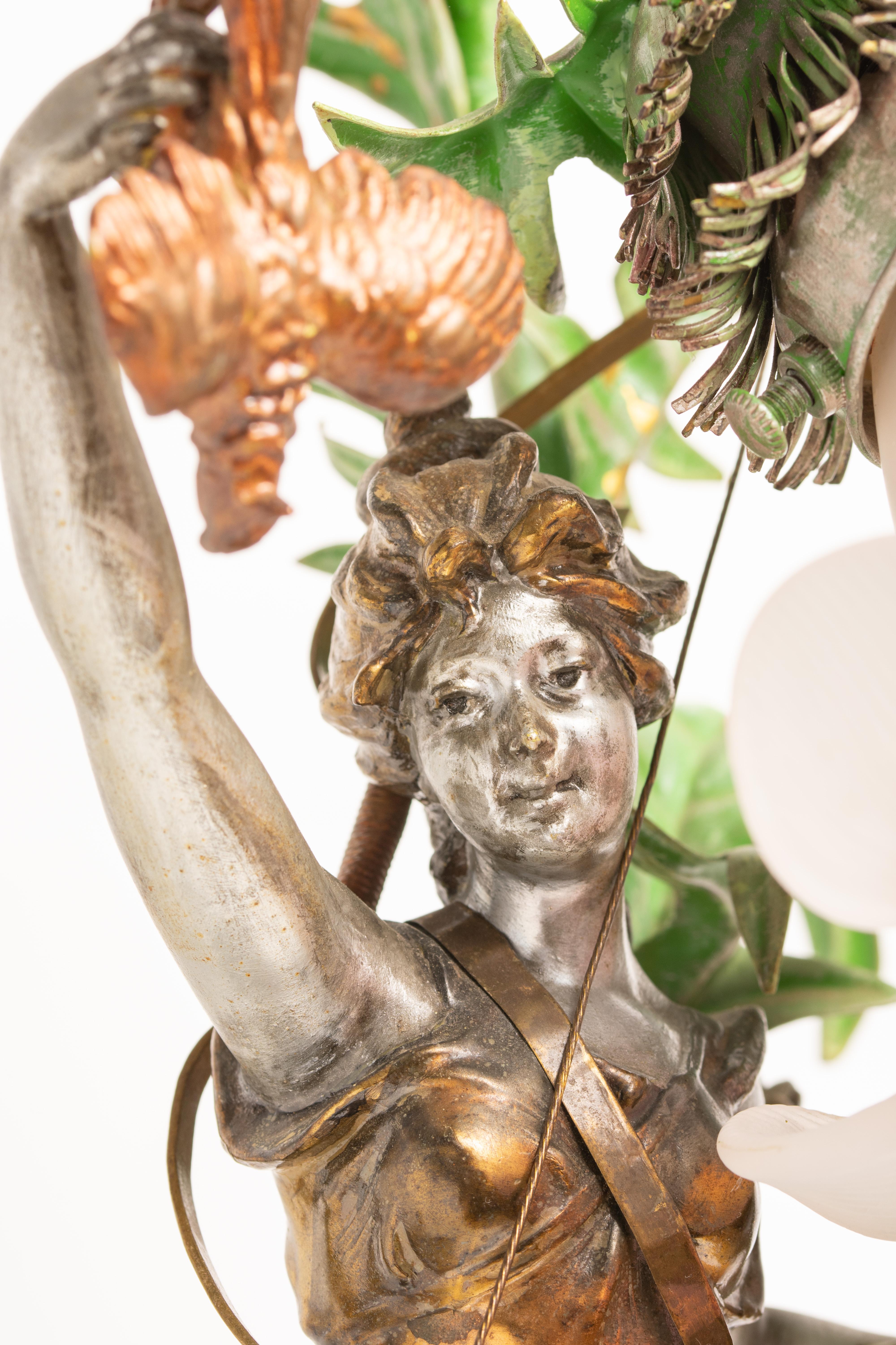 Art Nouveau Glas und Zinn Skulpturale Lampe im Angebot 1