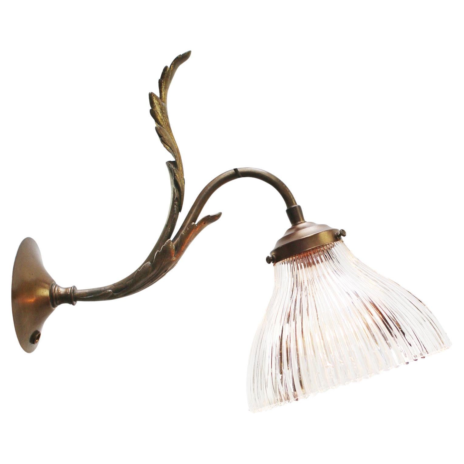 French Art Nouveau Glass Brass Scone Wall Lamp For Sale