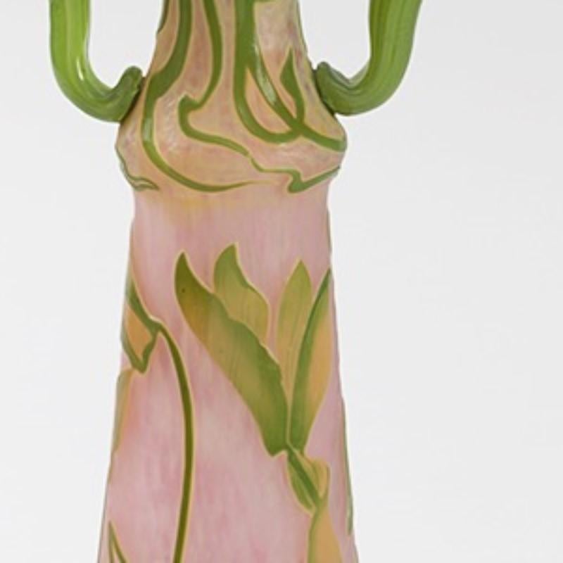 Vase en verre Art nouveau français par Daum Nancy Excellent état - En vente à New York, NY