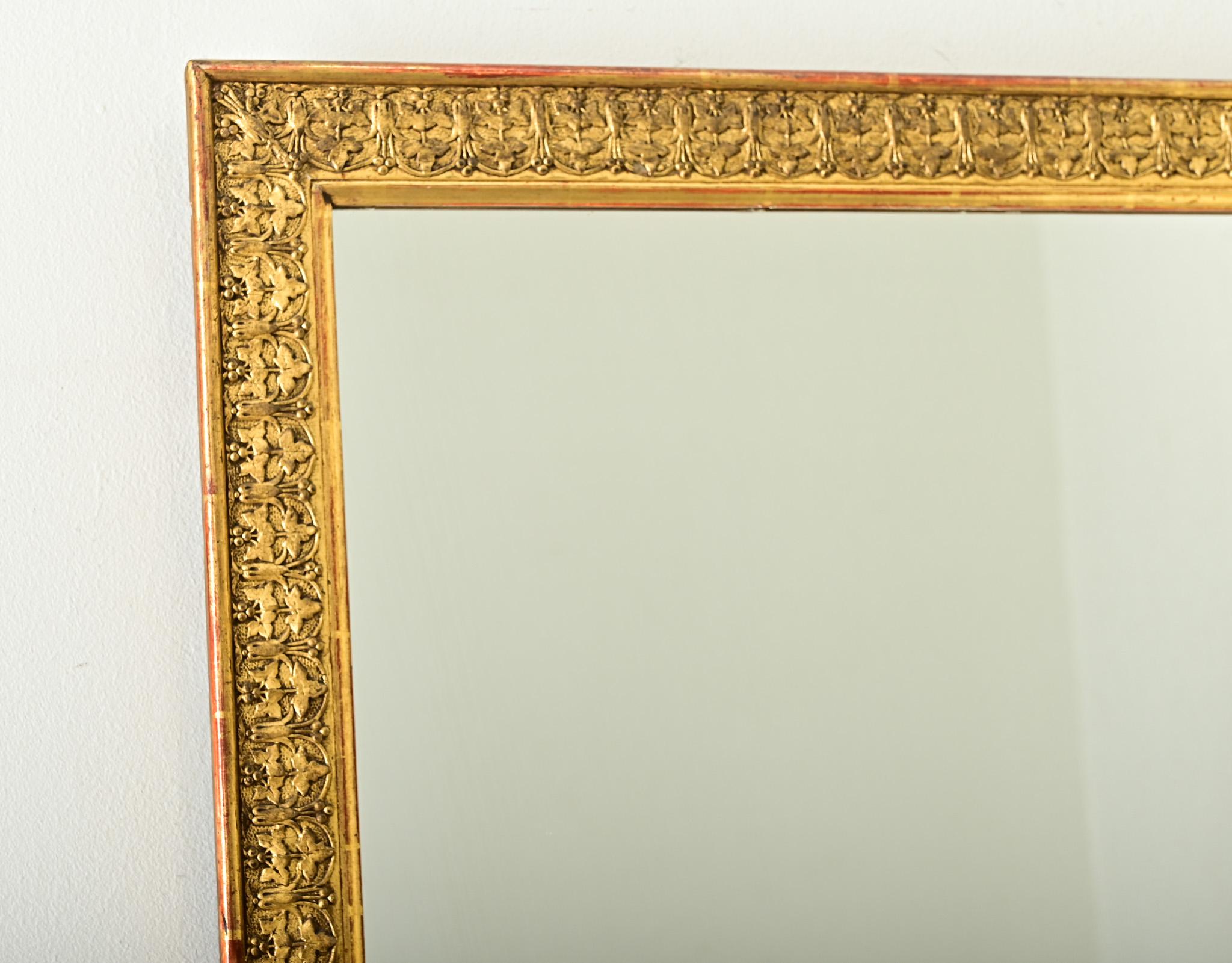 Intagliato Specchio francese Art Nouveau dorato in vendita