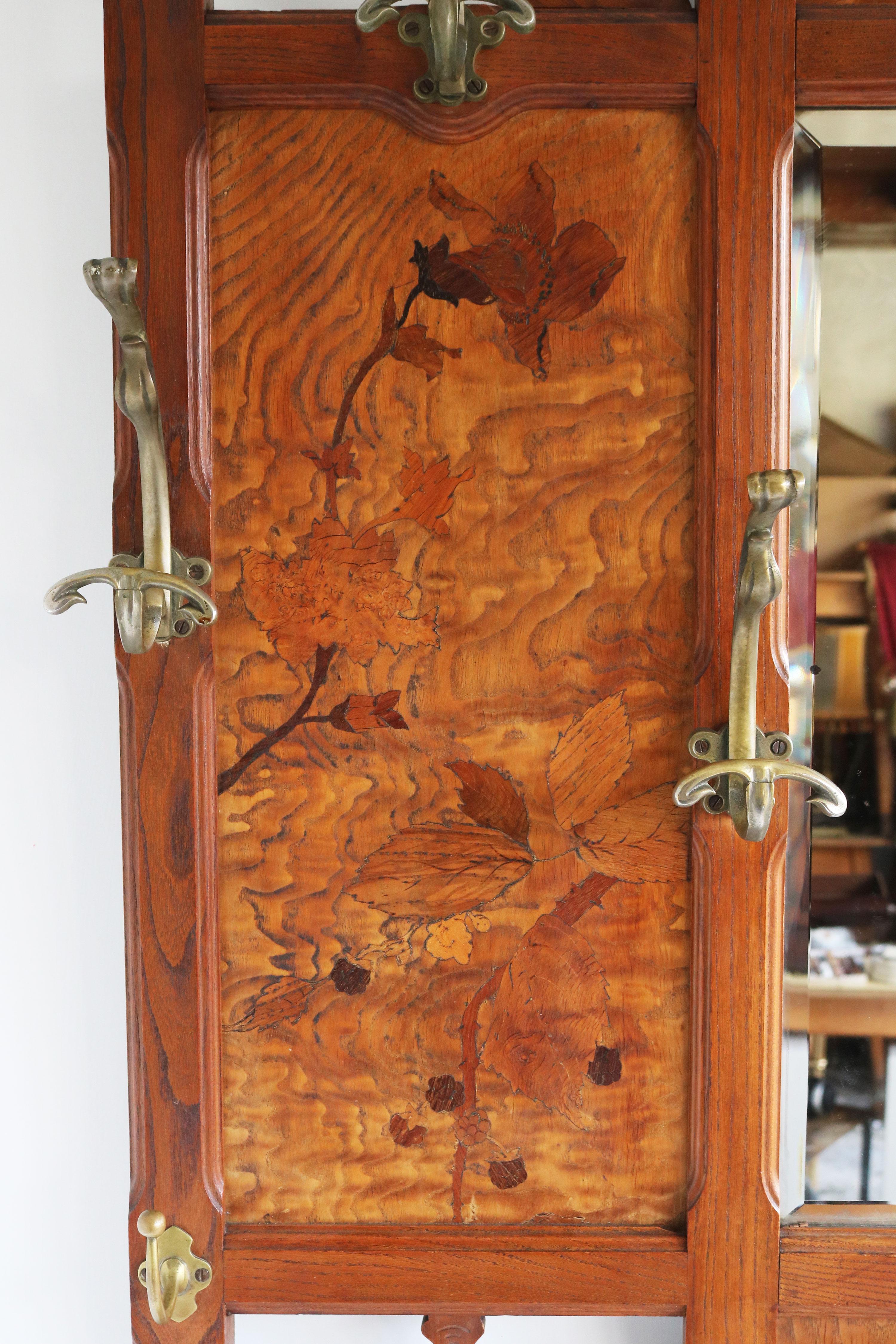 French Art nouveau hall tree / coat rack by Emile galle 1905 marquetry hallway For Sale 7