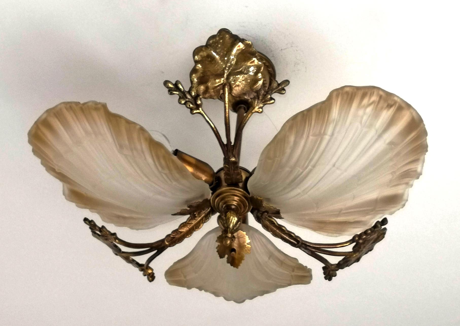 French Art Nouveau Hollywood Regency Chandelier, Gilt Bronze and Amber Glass 1