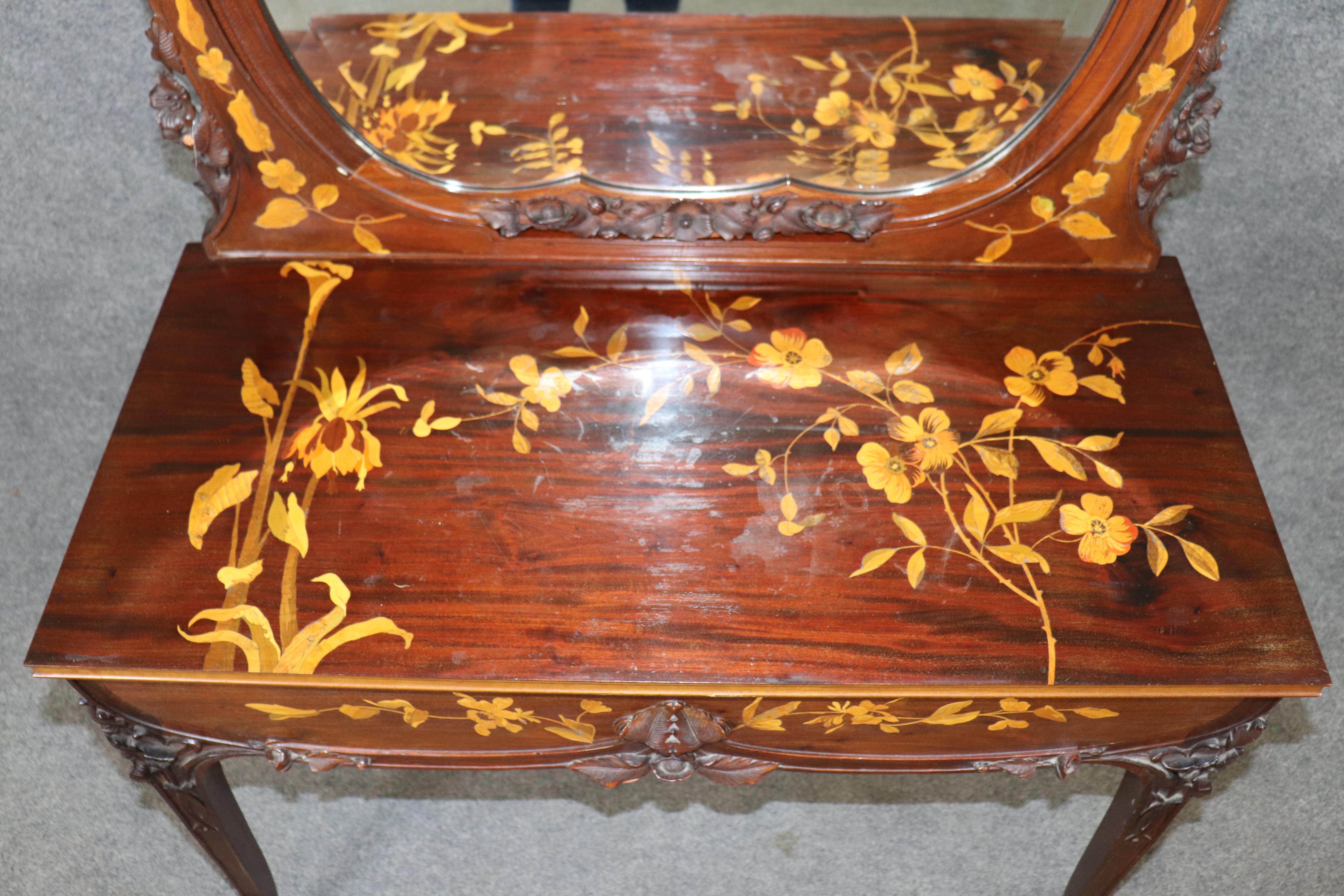 Vanità francese Art Nouveau intarsiata in noce e legno satinato da donna Galle in vendita 6