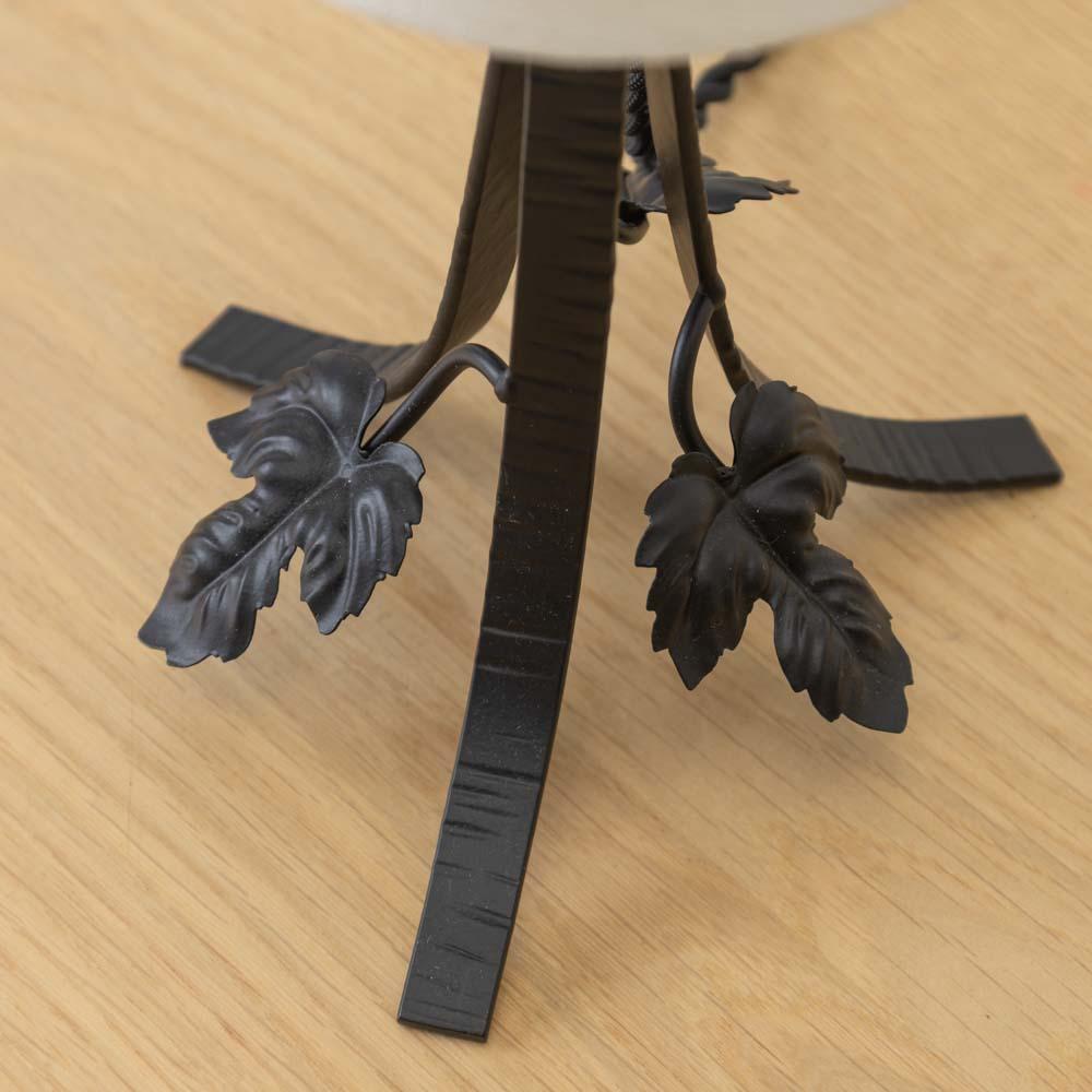 Lampe de table en fer Art nouveau français en vente 3