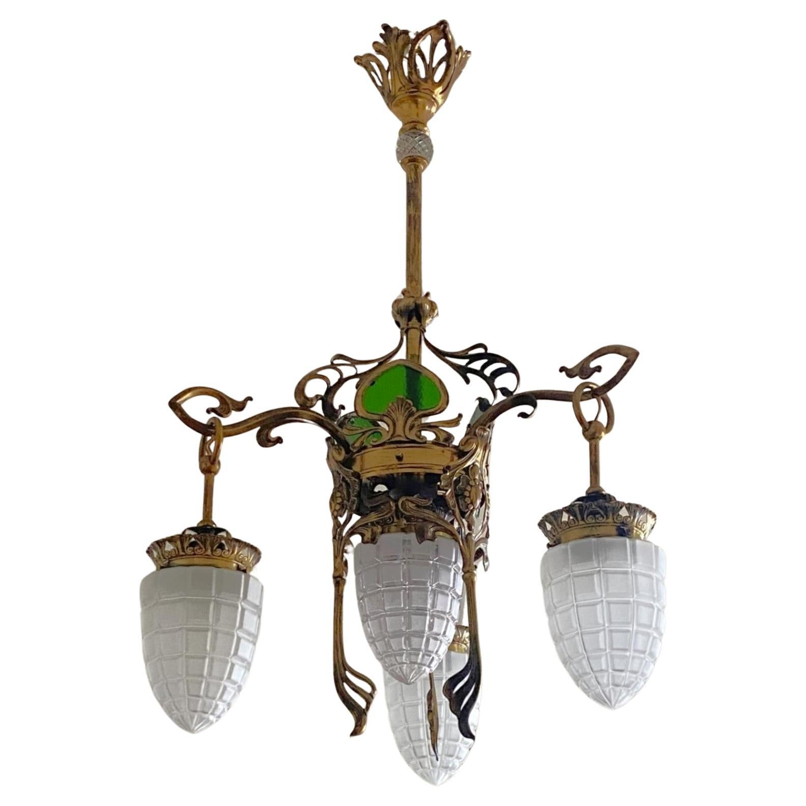 Lustre à quatre lumières Art Nouveau Jugendstil français en laiton et verre, 1900-1910 en vente 10