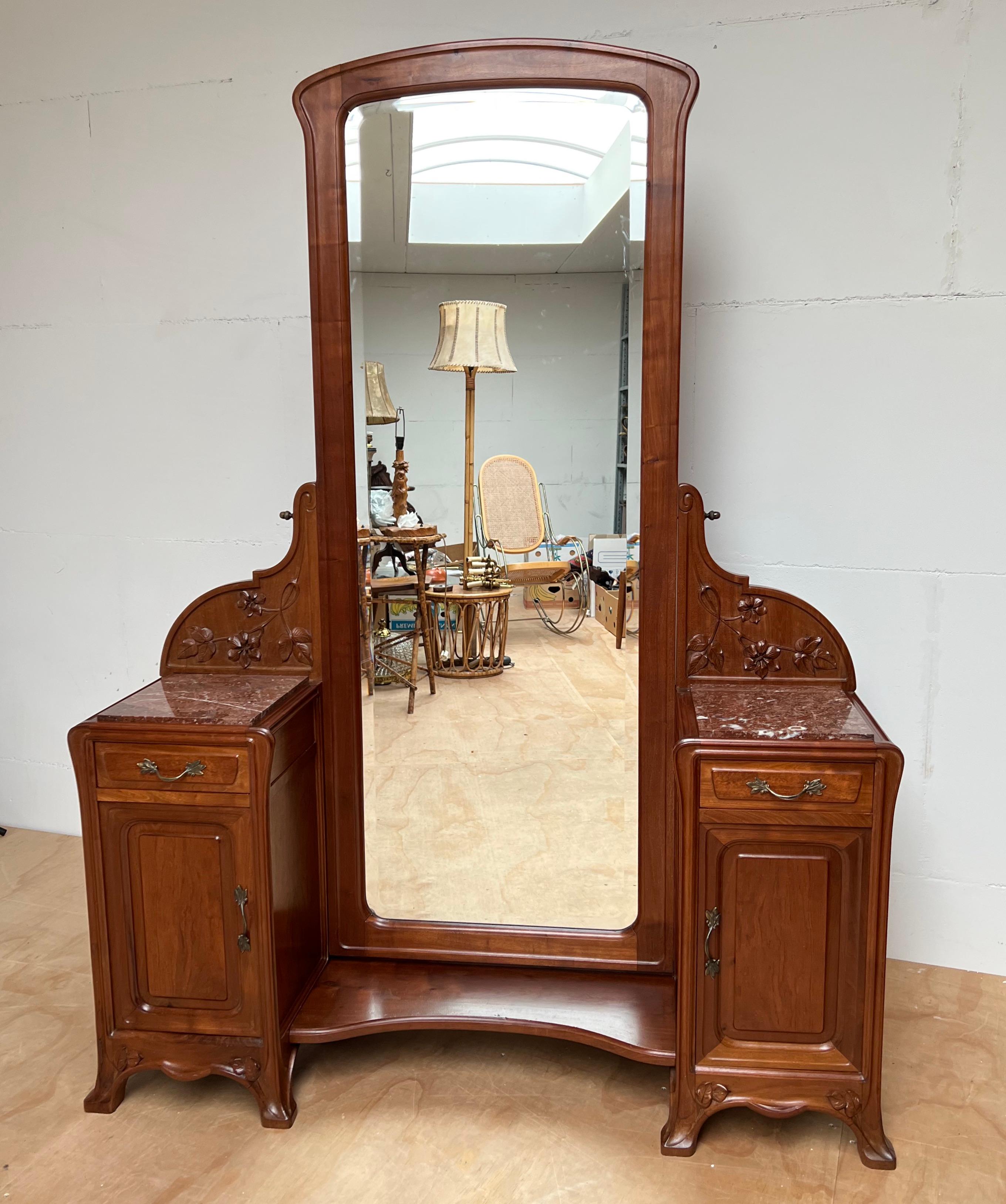 French Art Nouveau Lady's Dressing or Vanity w. Cabinets & Large Tilting Mirror For Sale 7