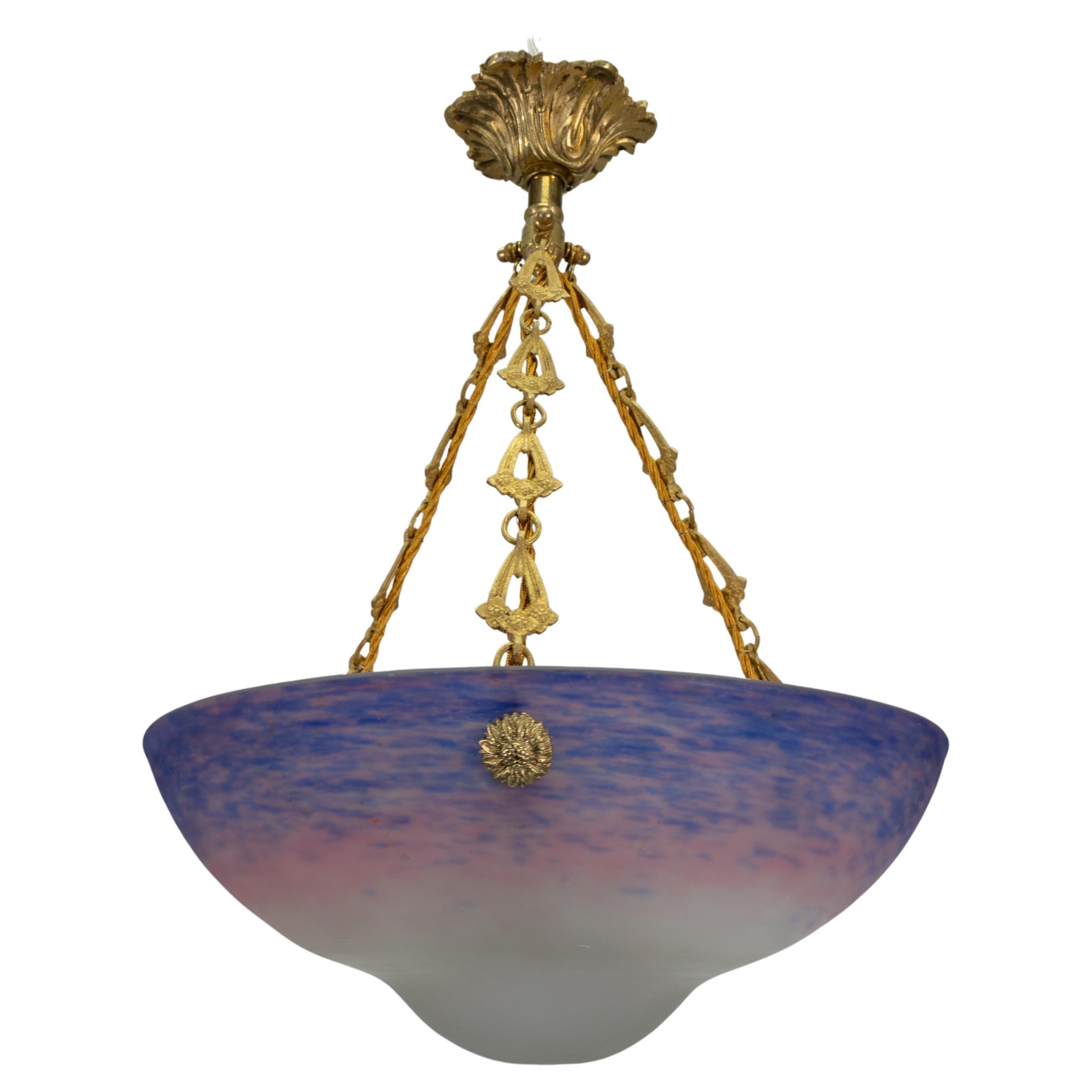 How much does it cost to install a chandelier?