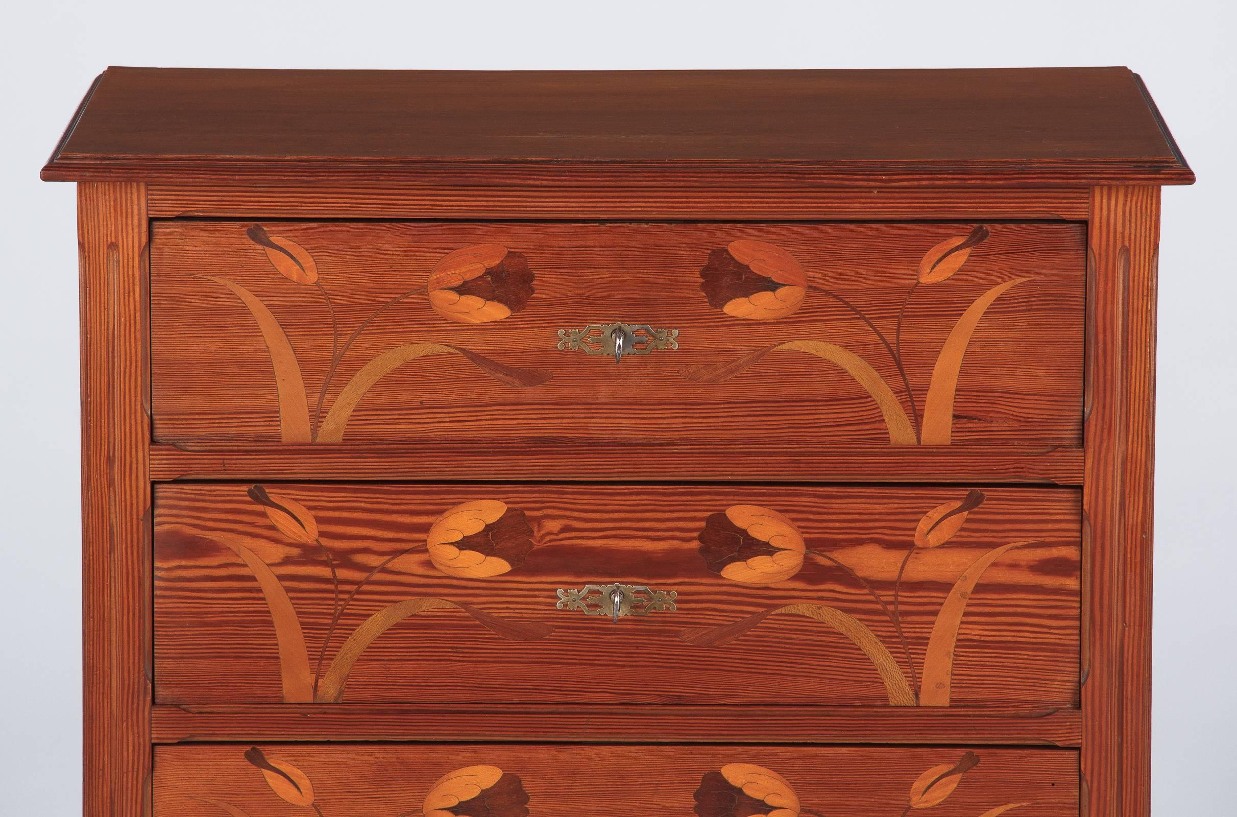 Fruitwood French Art Nouveau Longleaf Pine Chest of Drawers, 1900s