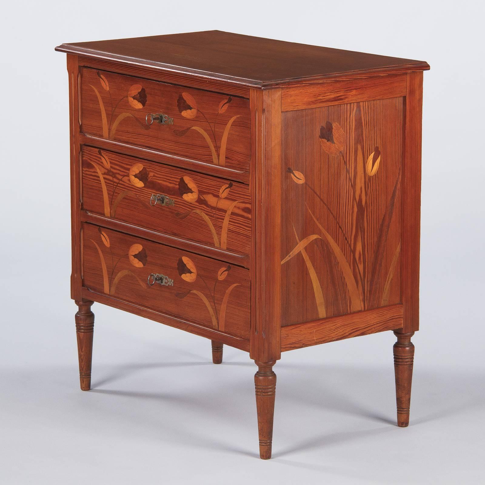 French Art Nouveau Longleaf Pine Chest of Drawers, 1900s 2