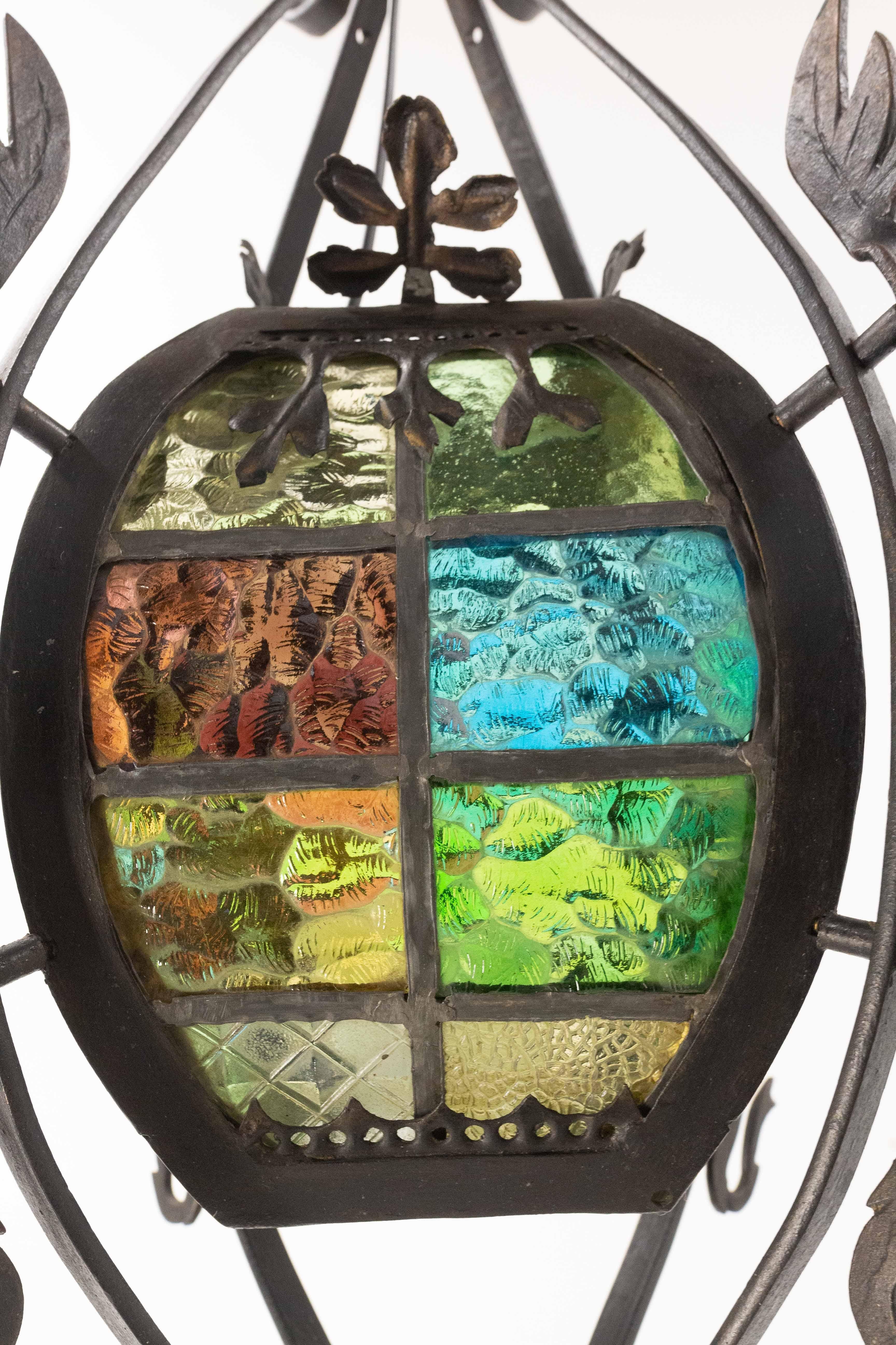 Lustre Art Glass Glass Colored Ceiling Pendant Chandelier, circa 1900 en vente 1