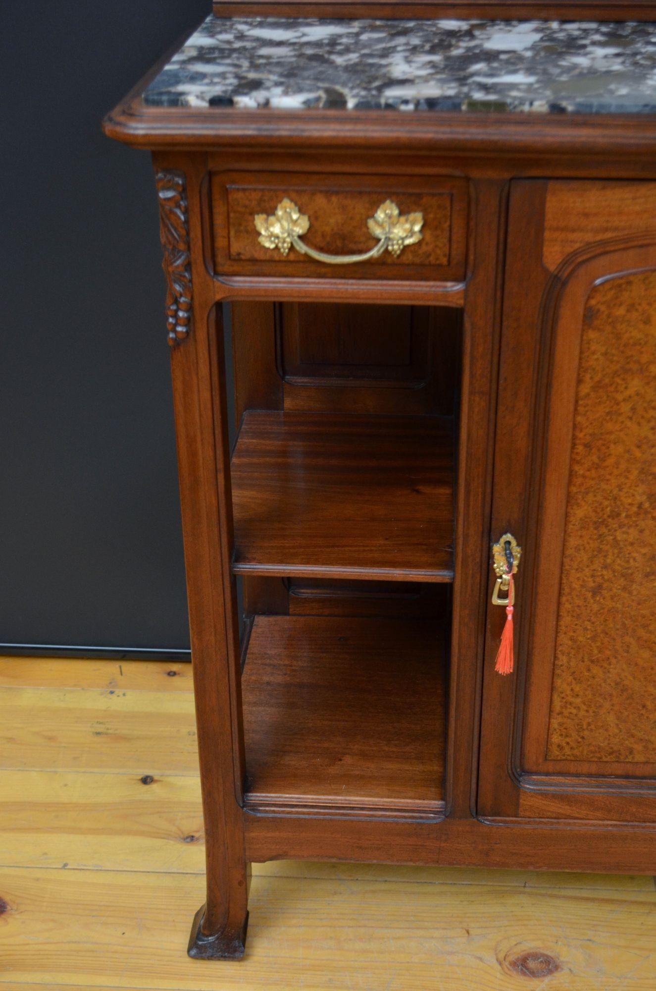 Buffet / Credenza in mogano Art Nouveau francese in vendita 2