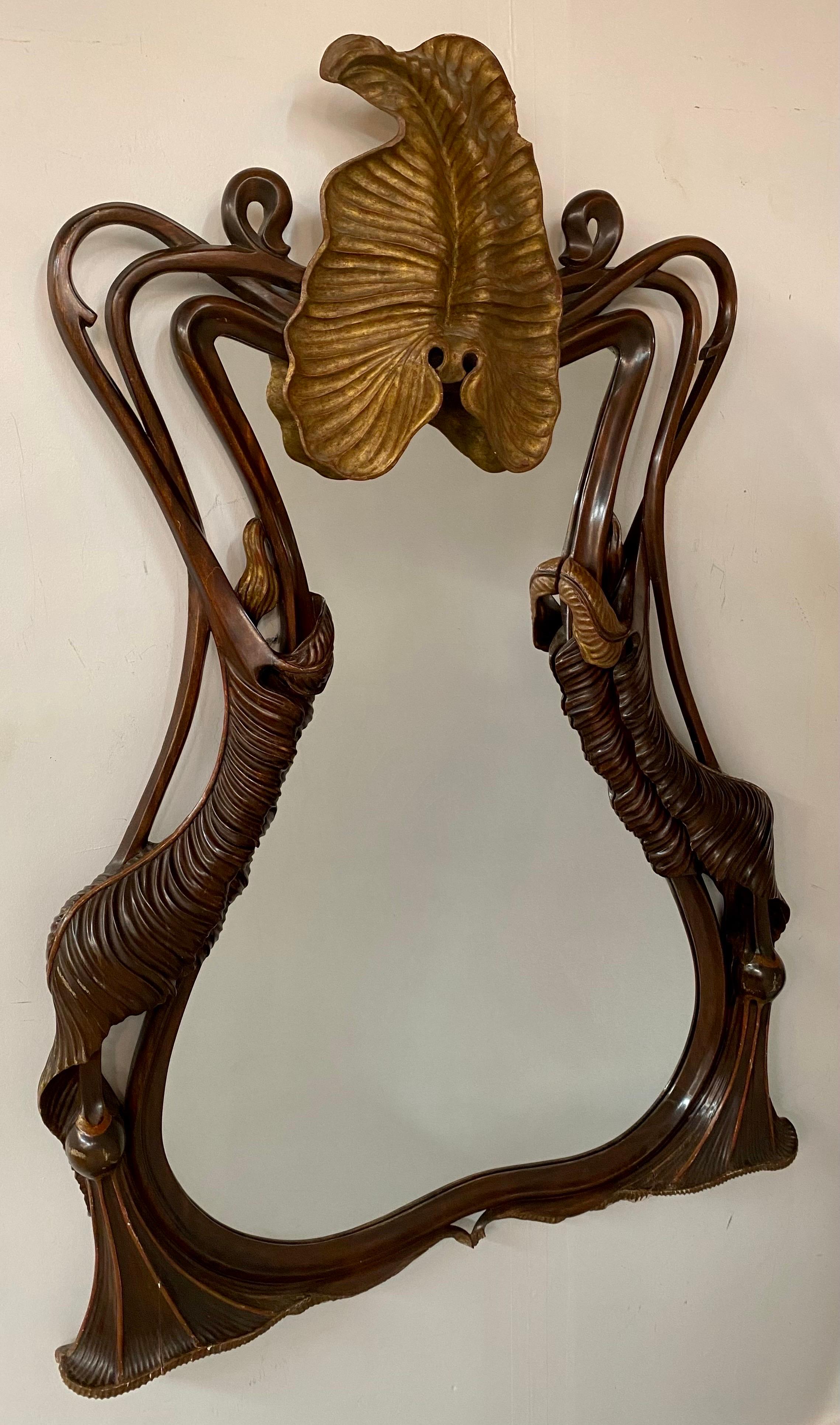 French Art Nouveau Mahogany Frame Mirror in Butterfly Shape  In Good Condition In Plainview, NY