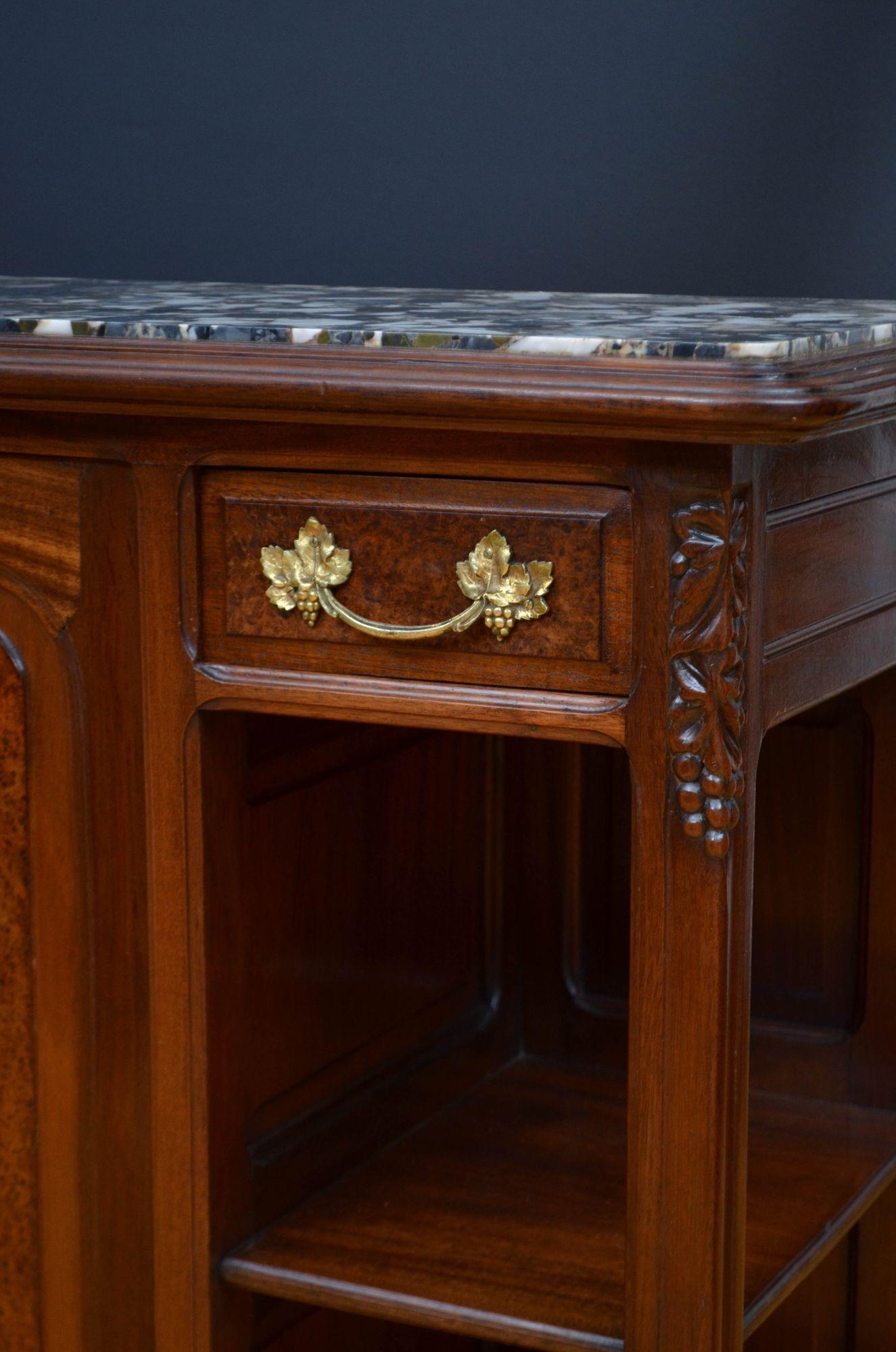Credenza francese Art Nouveau in mogano Buffet in vendita 4
