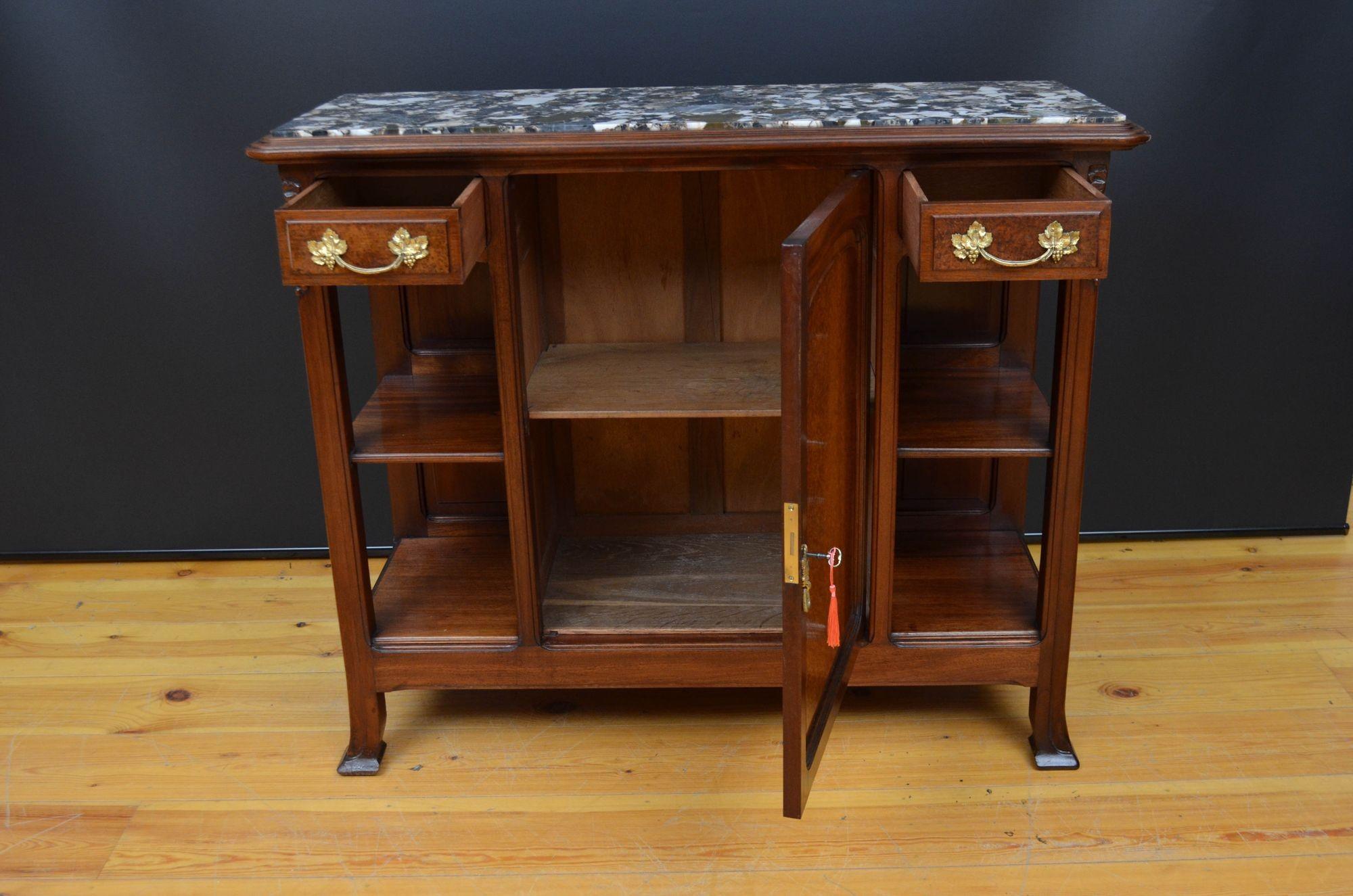 Credenza francese Art Nouveau in mogano Buffet in vendita 8