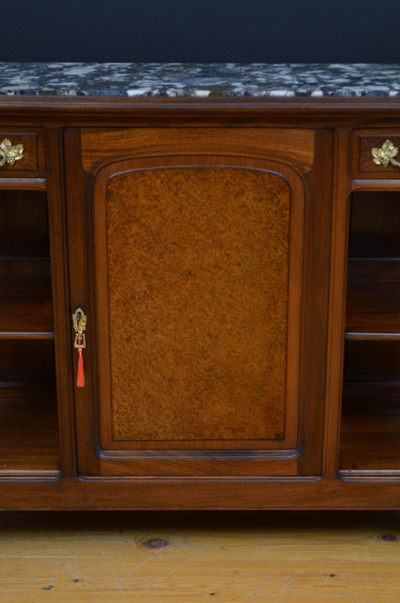 Credenza francese Art Nouveau in mogano Buffet in vendita 3