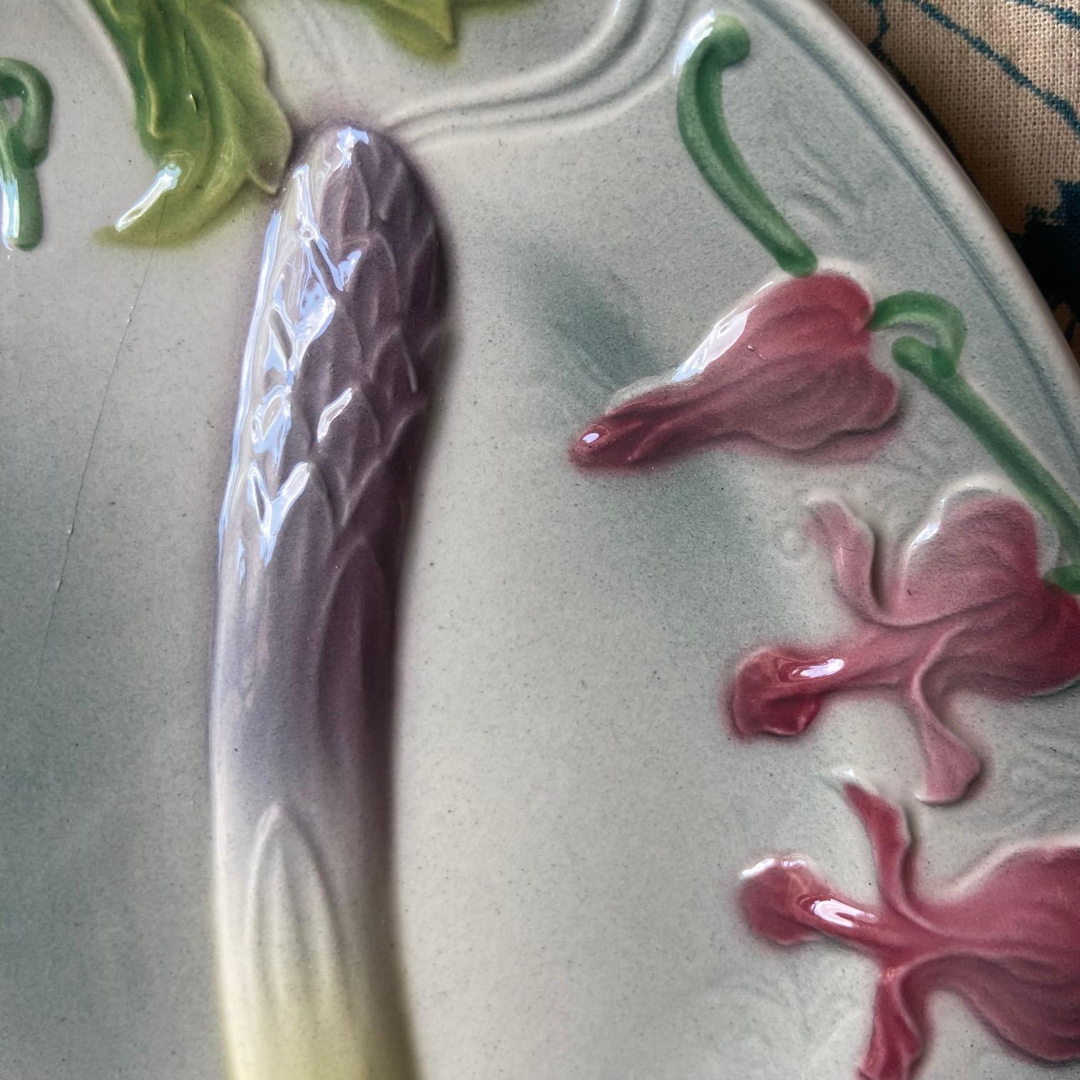 French Art Nouveau Majolica Asparagus Plates Saint Clément, 1920s (Art nouveau) im Angebot