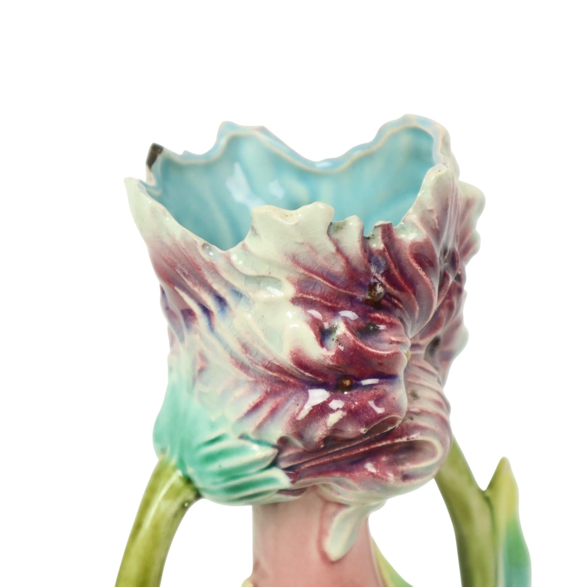 Vaso in maiolica francese Art Nouveau Fiori 30cm in vendita 1