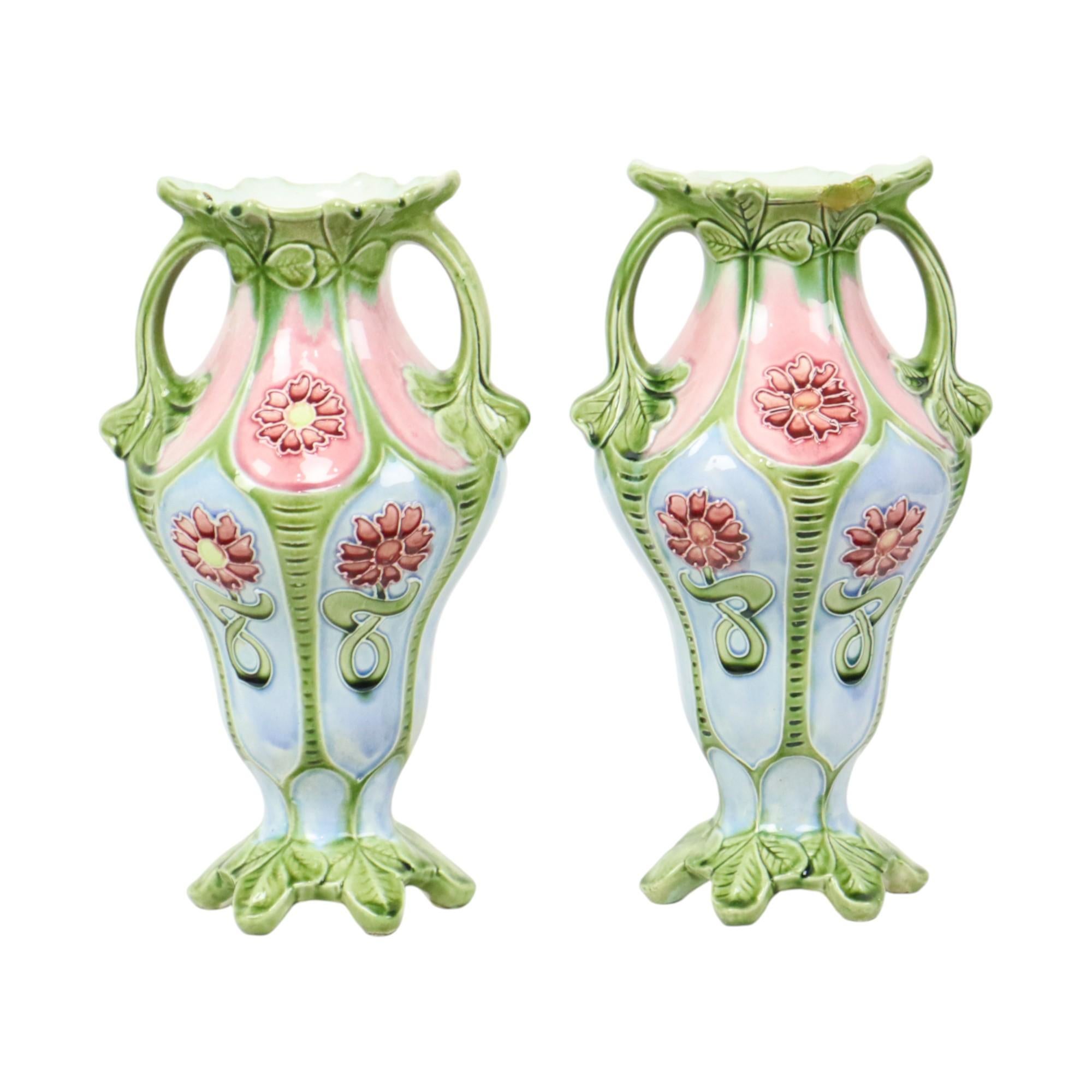 Vasi in maiolica Art Nouveau francese del 1900 ca. in vendita 2