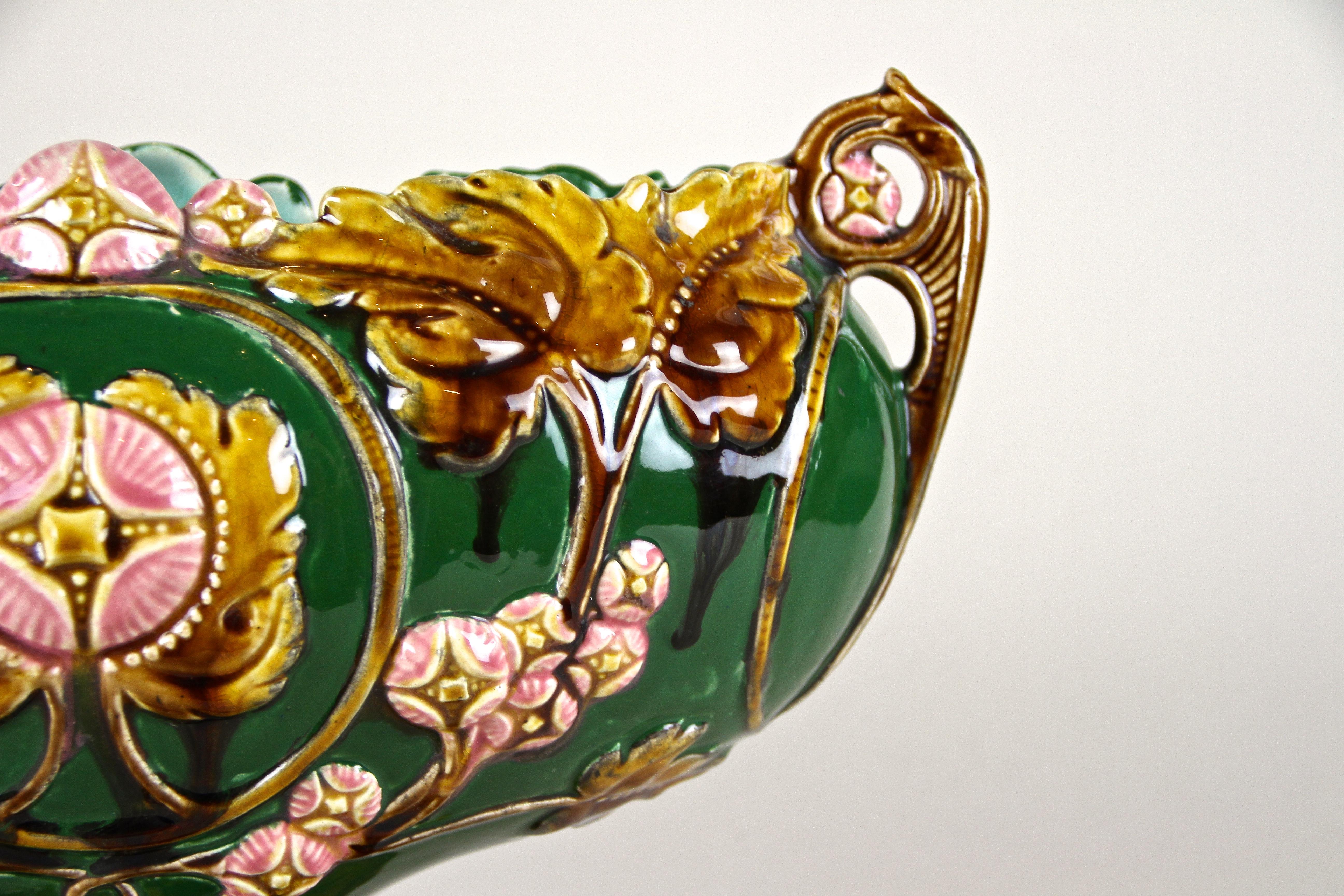 French Art Nouveau Majolica Jardinière Hand Painted, France, circa 1900 5