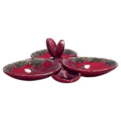 French Art Nouveau Majolica porcelain red-and-green centerpiece French Art Nouveau Majolica porcelain red-and-green centerpiece