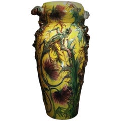 Vaso in maiolica Art Nouveau francese con cardi e lucertole, 1900 circa