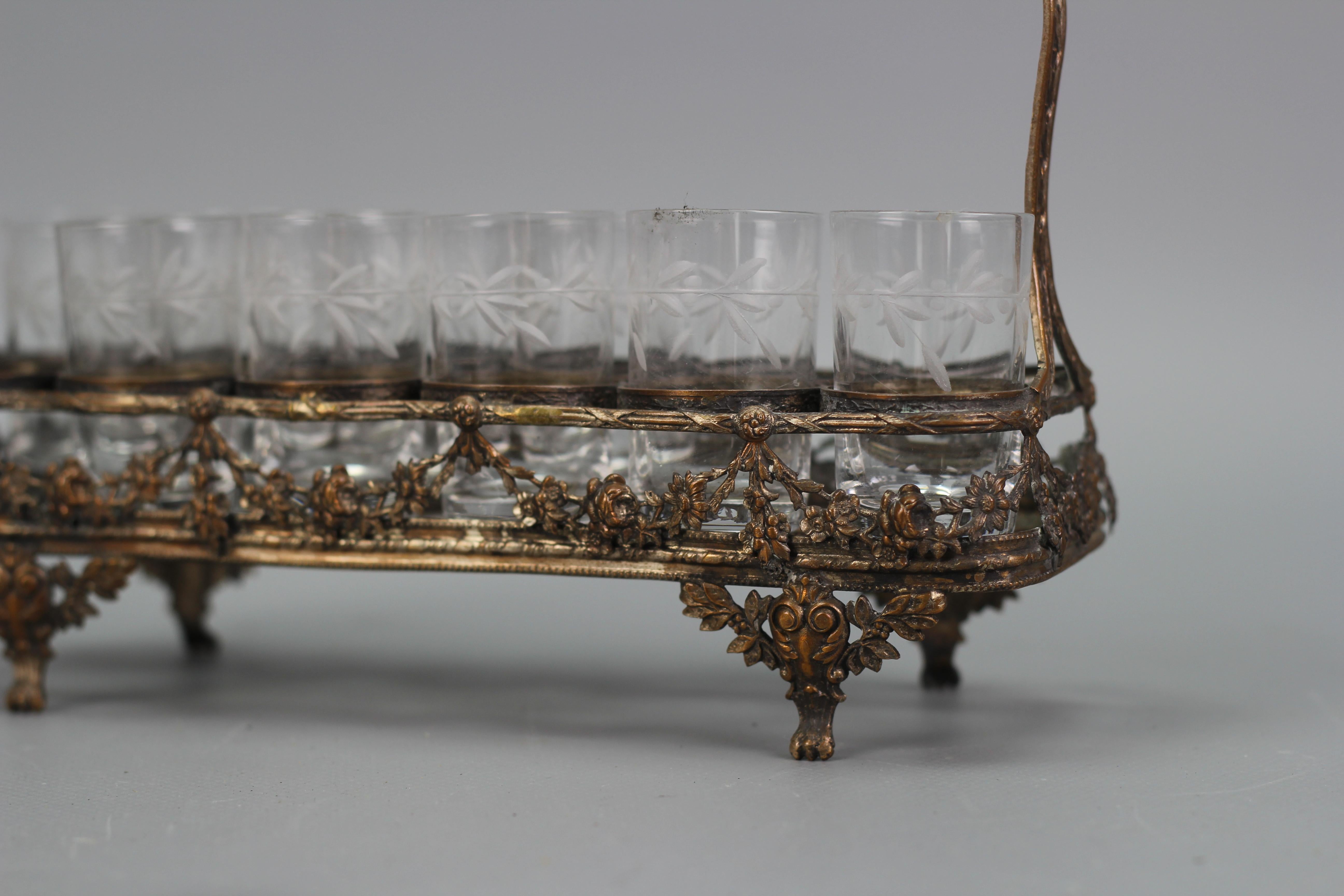 French Art Nouveau Nine Glasses and Brass Basket Serving Set, ca. 1920 For Sale 10