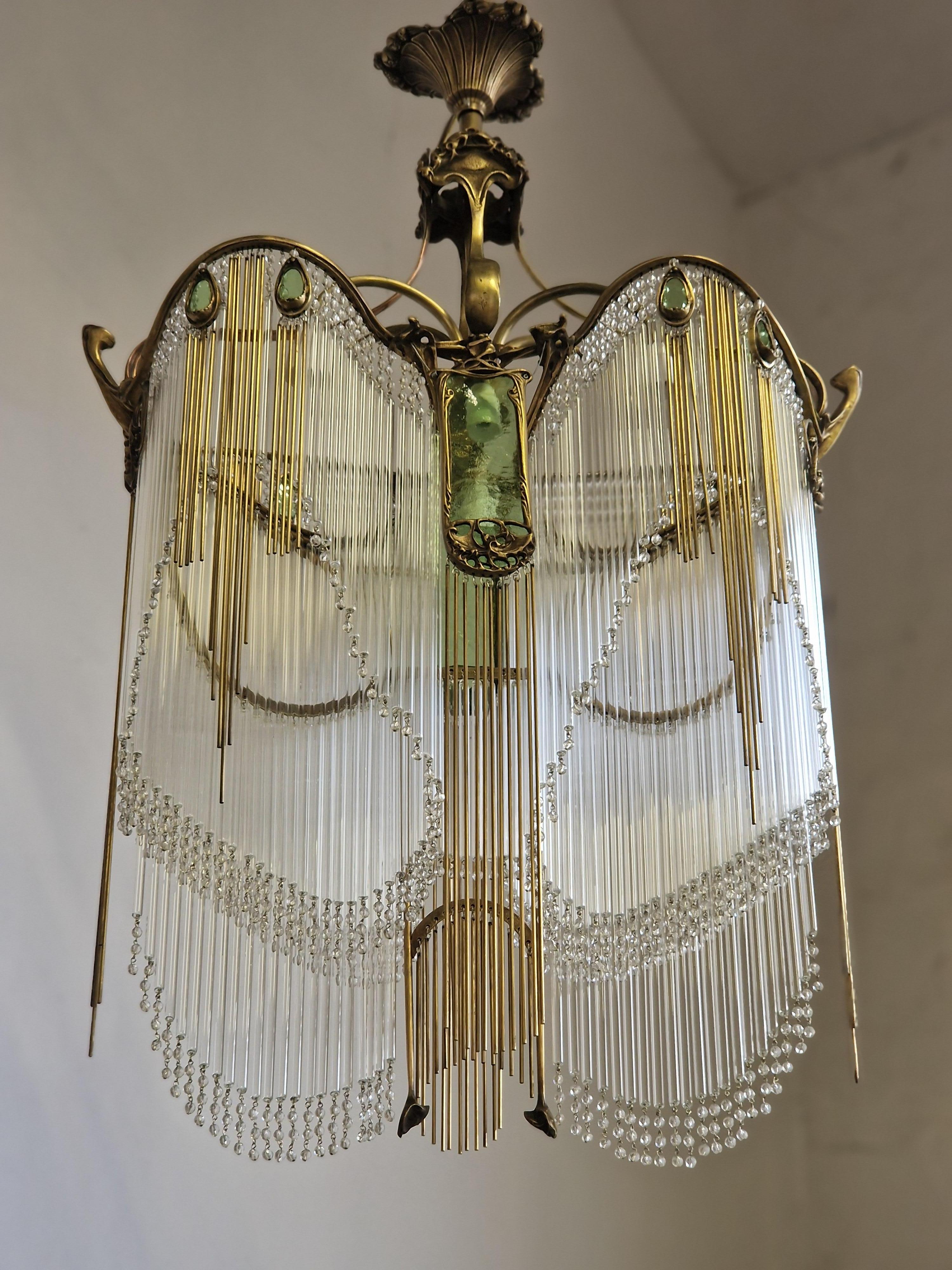 Francese Lampadario francese Art Nouveau in bronzo antico Guimard in vendita