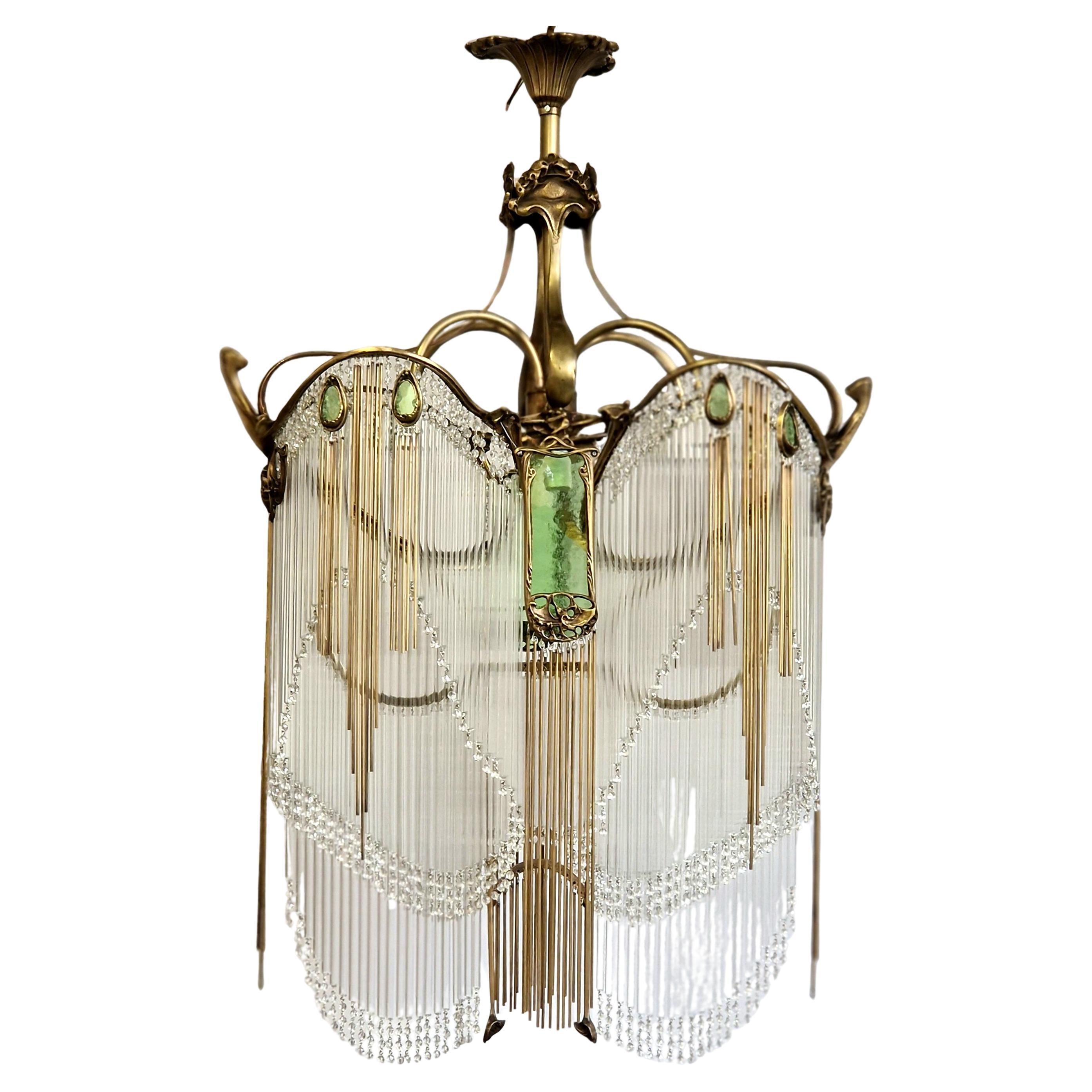 Lampadario francese Art Nouveau in bronzo antico Guimard