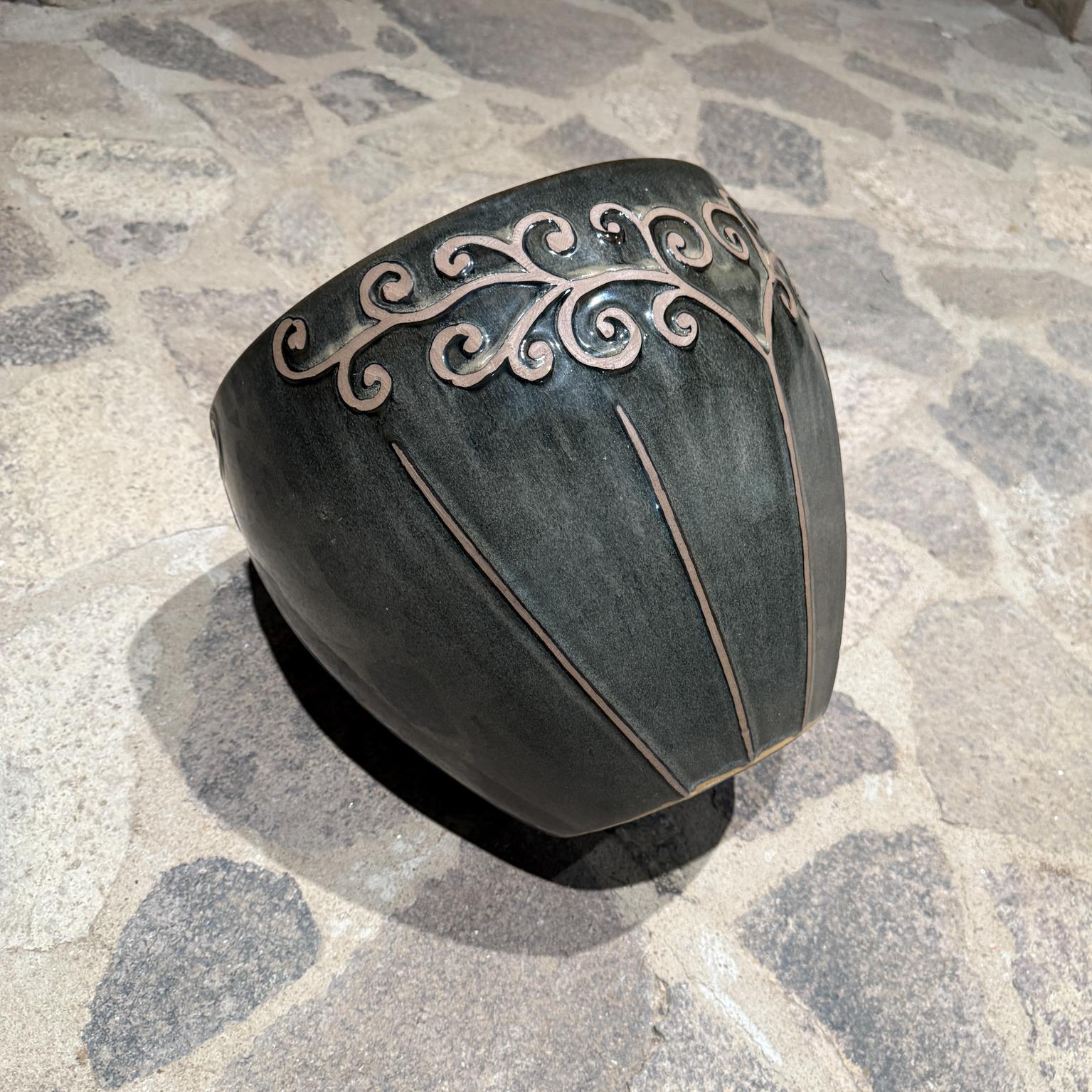 French Art Nouveau Olive-Green Planter Jardinière For Sale 5
