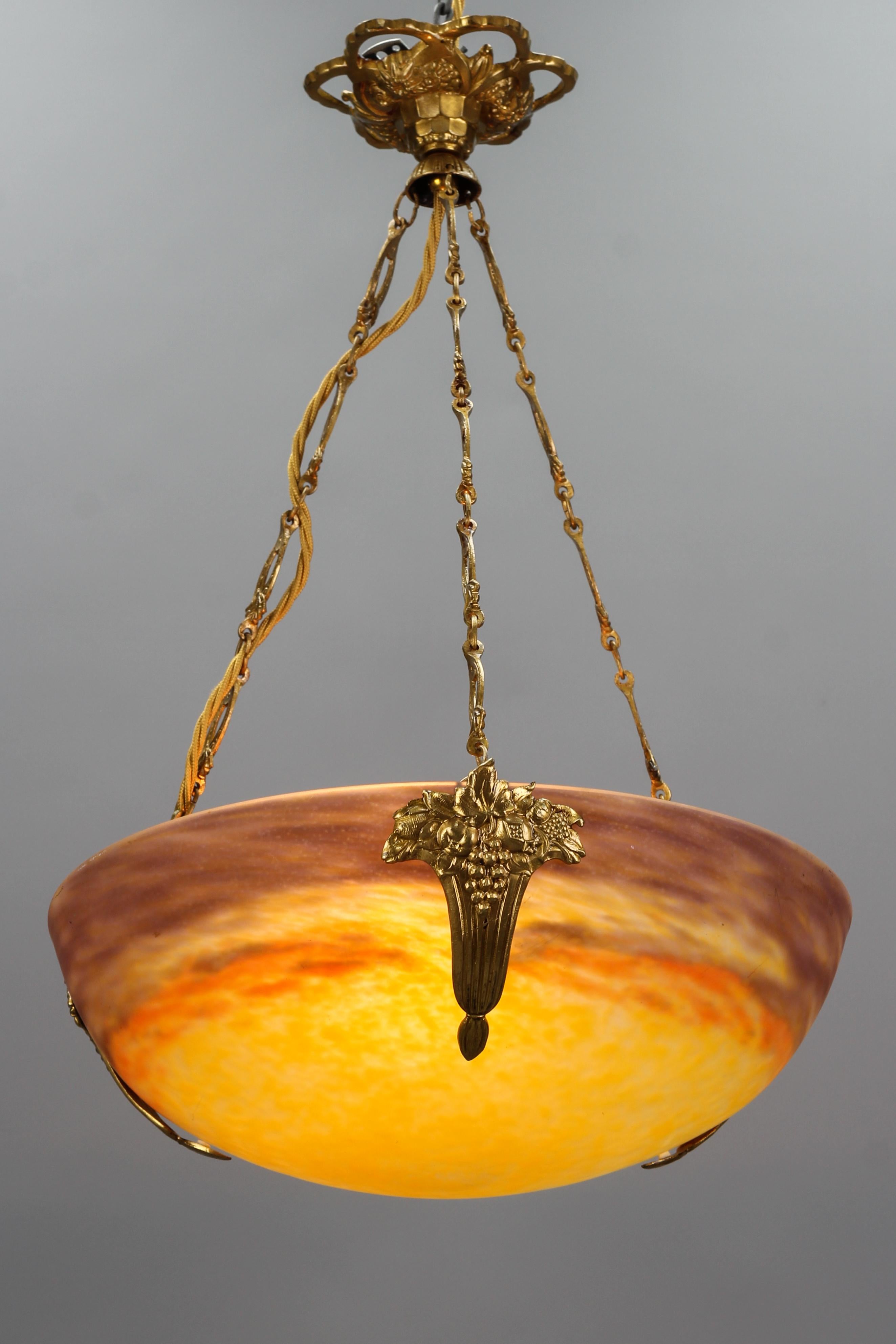 Early 20th Century French Art Nouveau Yellow Pendant Light by GV de Croismare, Muller Frères 