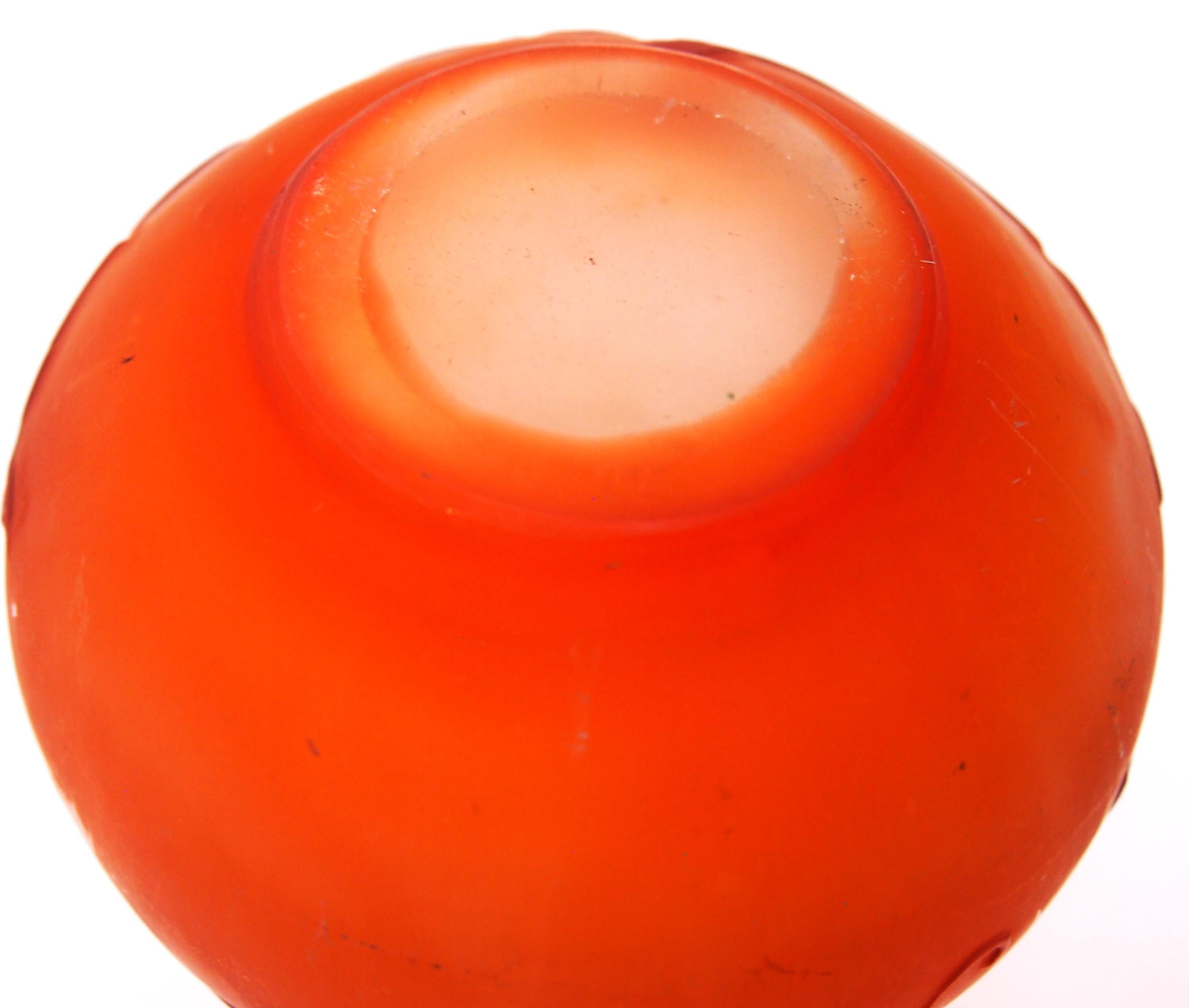 Französische Emile Galle Kamee-Glasvase im Art nouveau-Stil in Orange und Weiß mit Wildblumen, Emile Galle 3