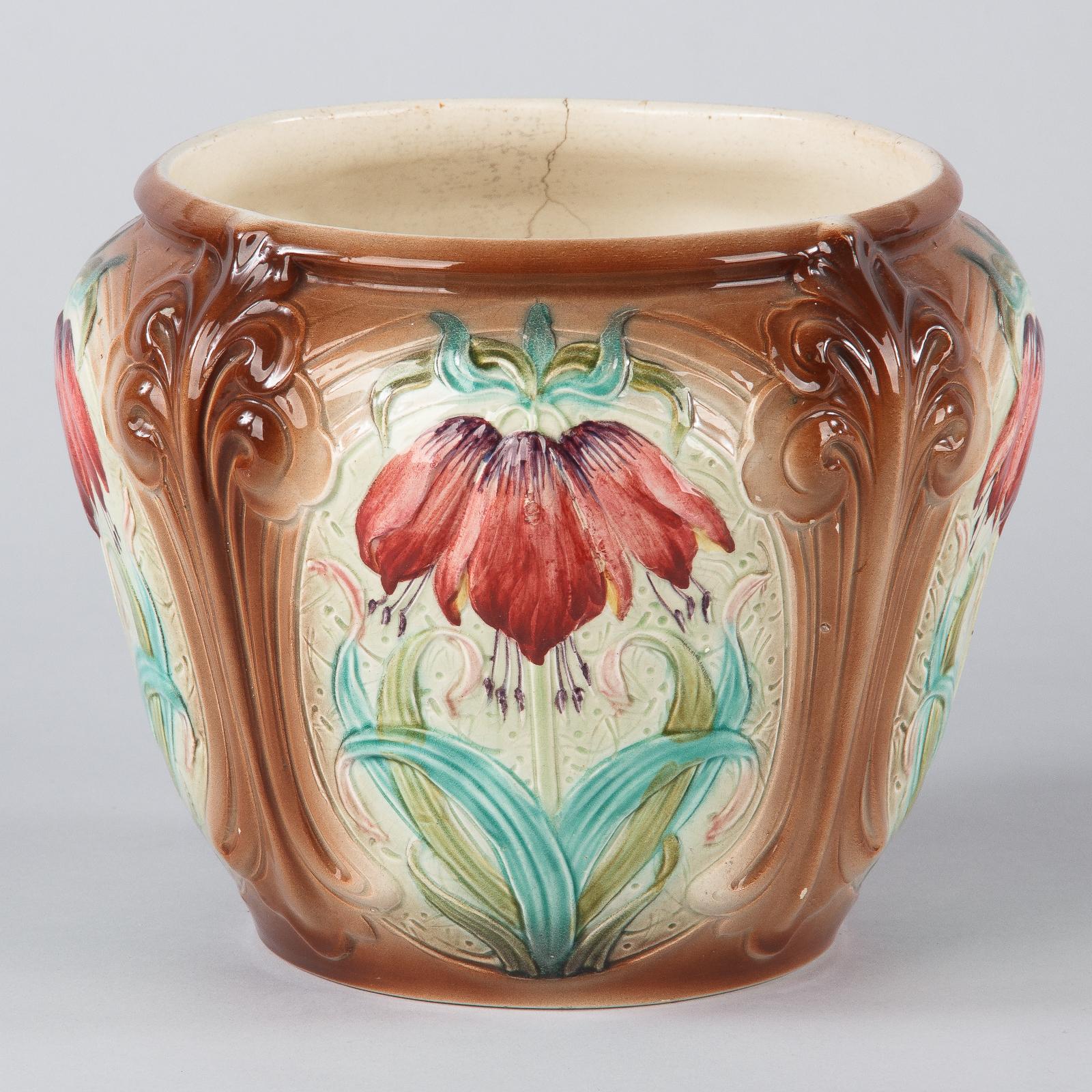 French Art Nouveau Orchies Majolica Cache Pot, 1900s 6