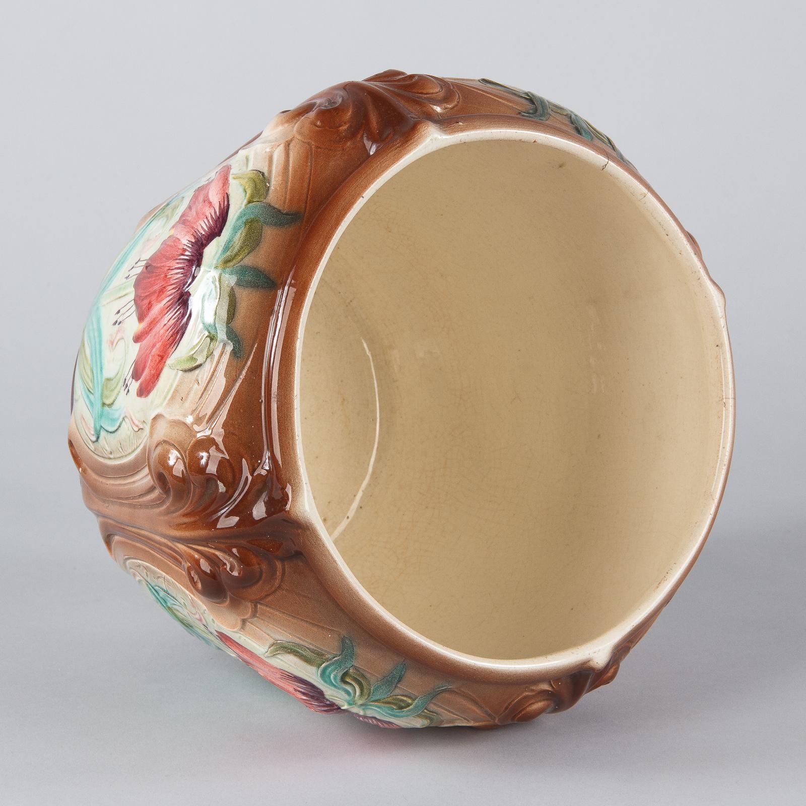 French Art Nouveau Orchies Majolica Cache Pot, 1900s 8