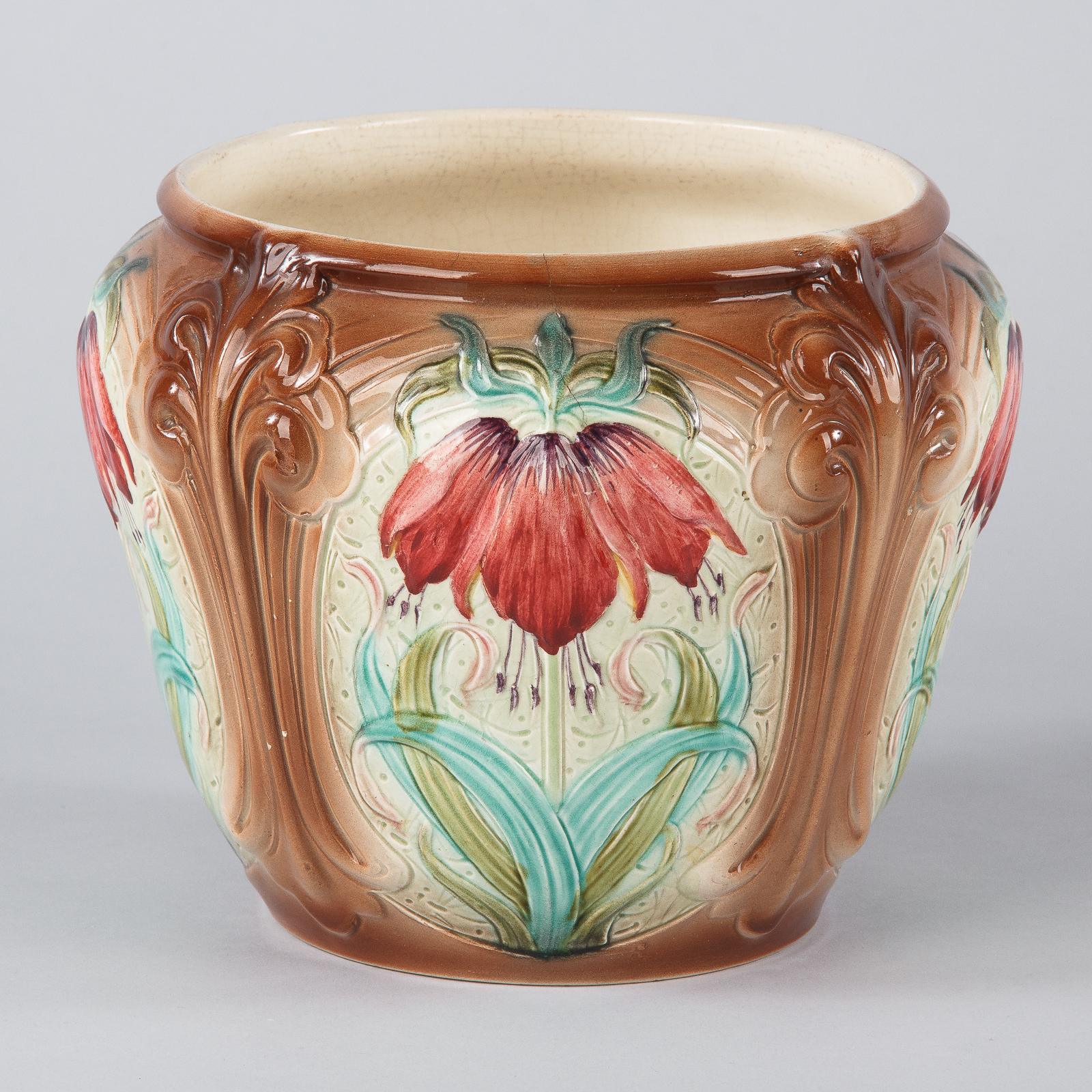 French Art Nouveau Orchies Majolica Cache Pot, 1900s 2