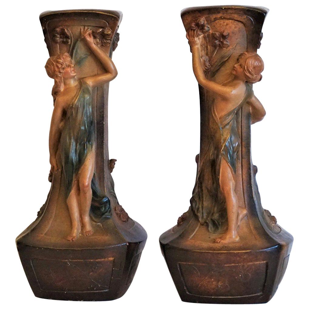 Paire de grands vases en terre cuite de style Art nouveau français signés F. Citti, 1900-1910