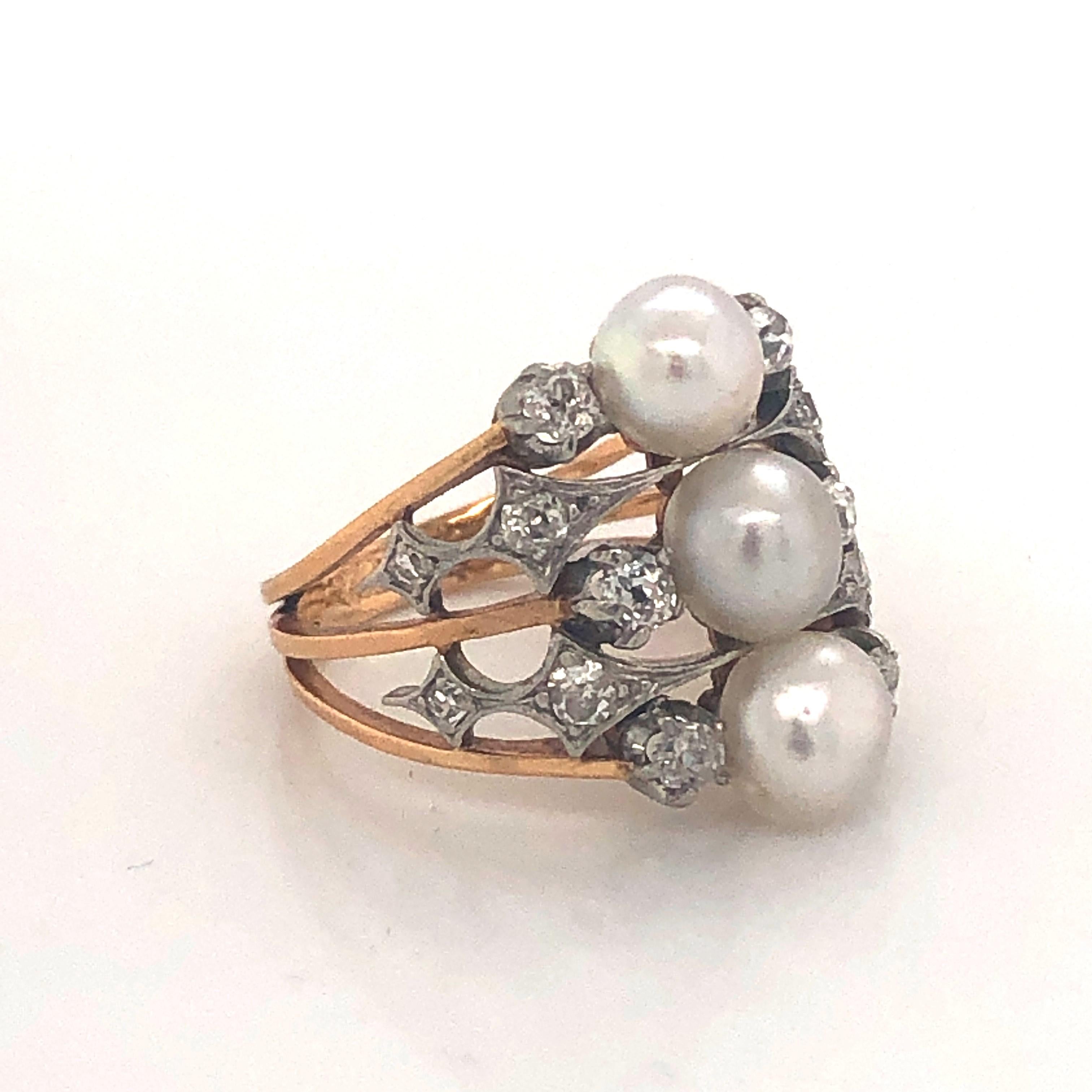 French Art Nouveau Pearl Diamond Platinum and Gold Three Row Ring, Circa 1900 In Good Condition For Sale In London, GB