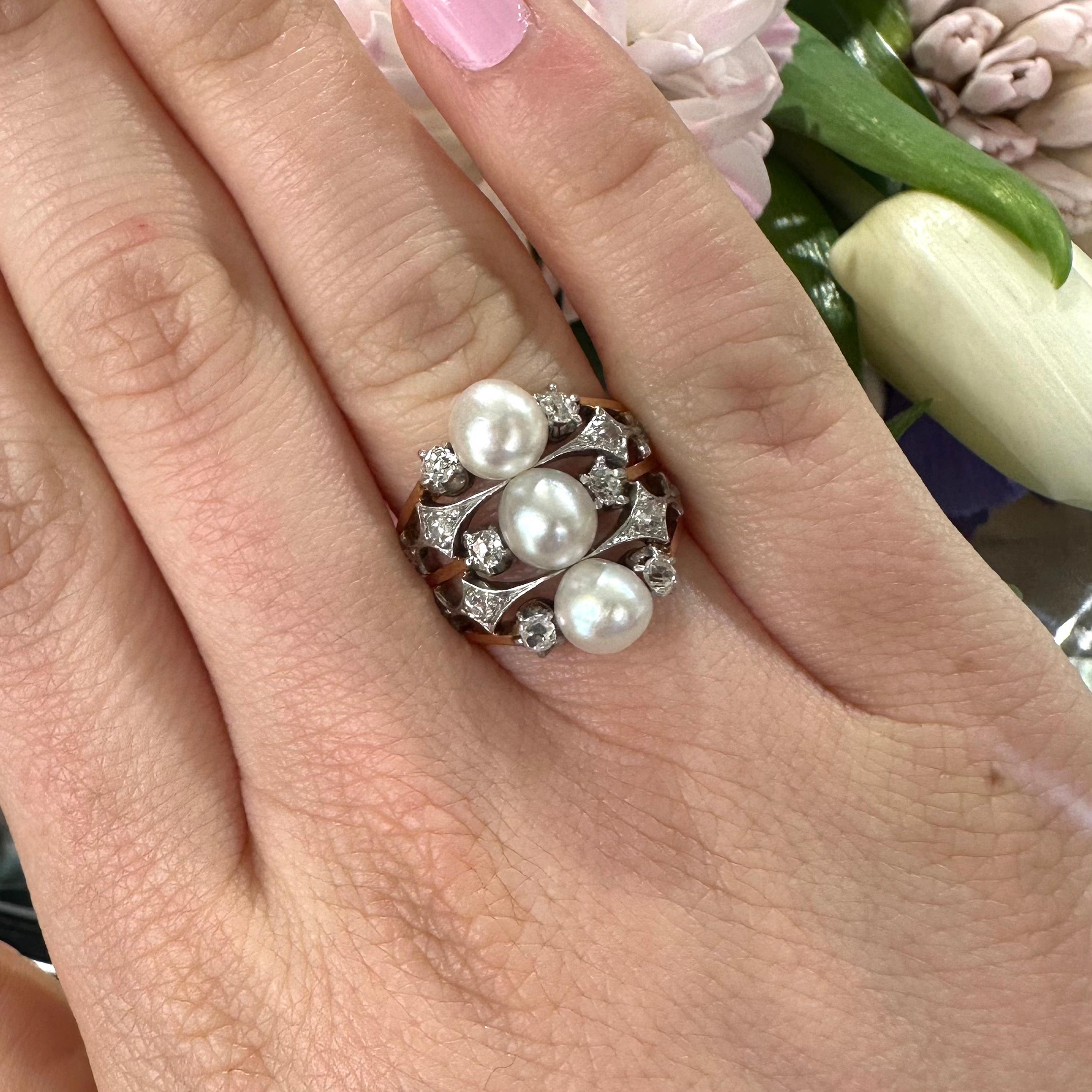 French Art Nouveau Pearl Diamond Platinum and Gold Three Row Ring, Circa 1900 For Sale 1