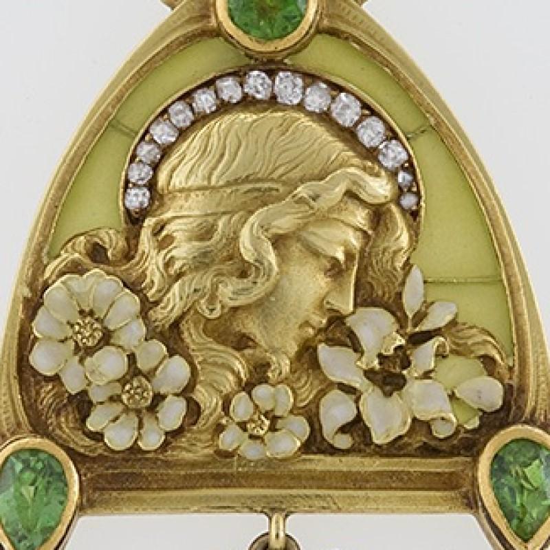 Pendentif Art nouveau français « Juliet » en or et or avec péridots et diamants Excellent état - En vente à New York, NY